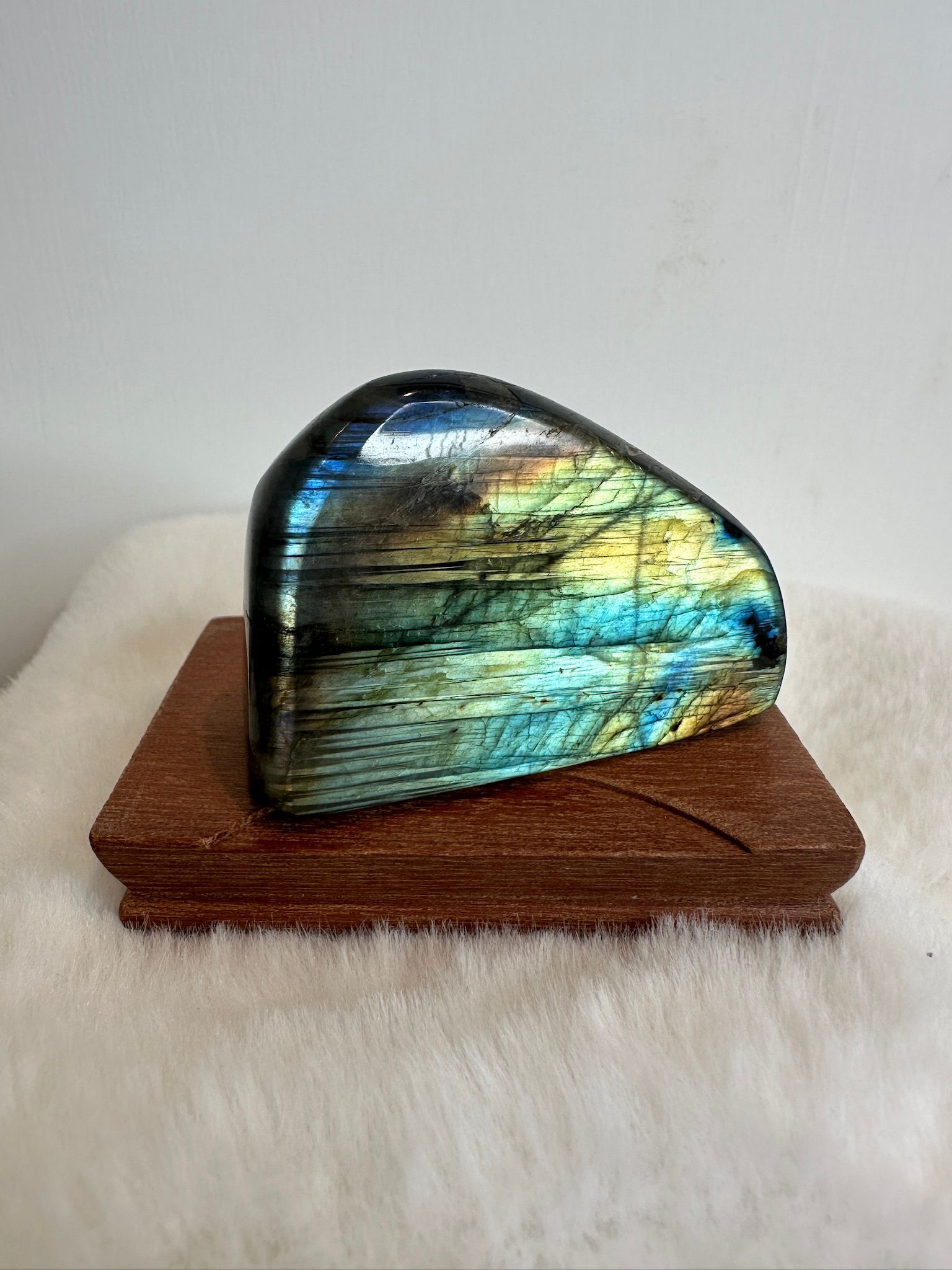 HKAG0417-032 拉長石 (強彩光) 小 (A32)