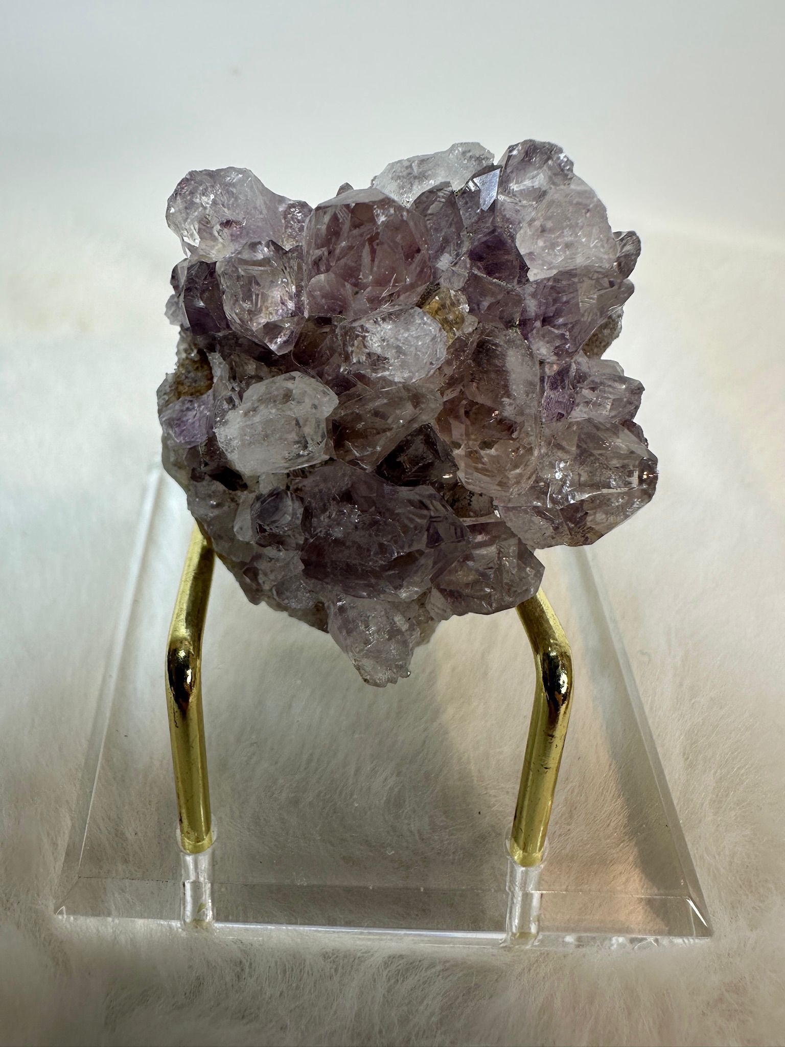 HKAG0417-049 巴西紫水晶晶簇 (帶有白水晶紫水晶 黃底岩) 送黃色琉璃金元寶1個 (A49)