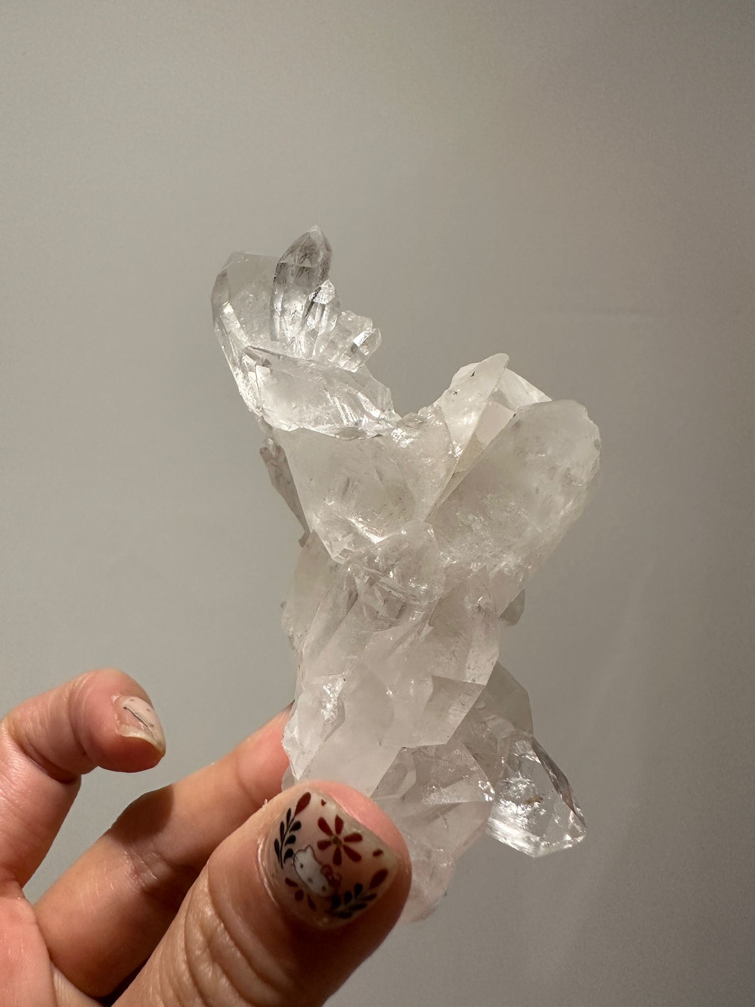 HKAG0417-097 巴基斯坦 閃亮白晶簇 送黃色琉璃金元寶1個 (A97)