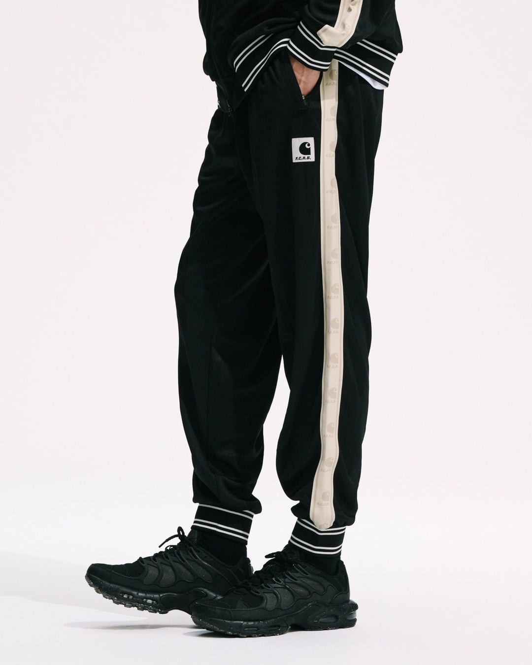 パンツ CARHARTT WIP X FCRB TRACK PANTS bristol 2026SS FCRB F.C.Real Bristol Carhartt WIP TRACK PANTS 聯