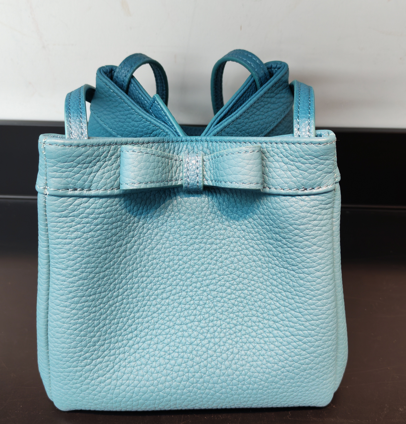 0417g51-GZday4-皮革-蝴蝶結變形小方包(A51)