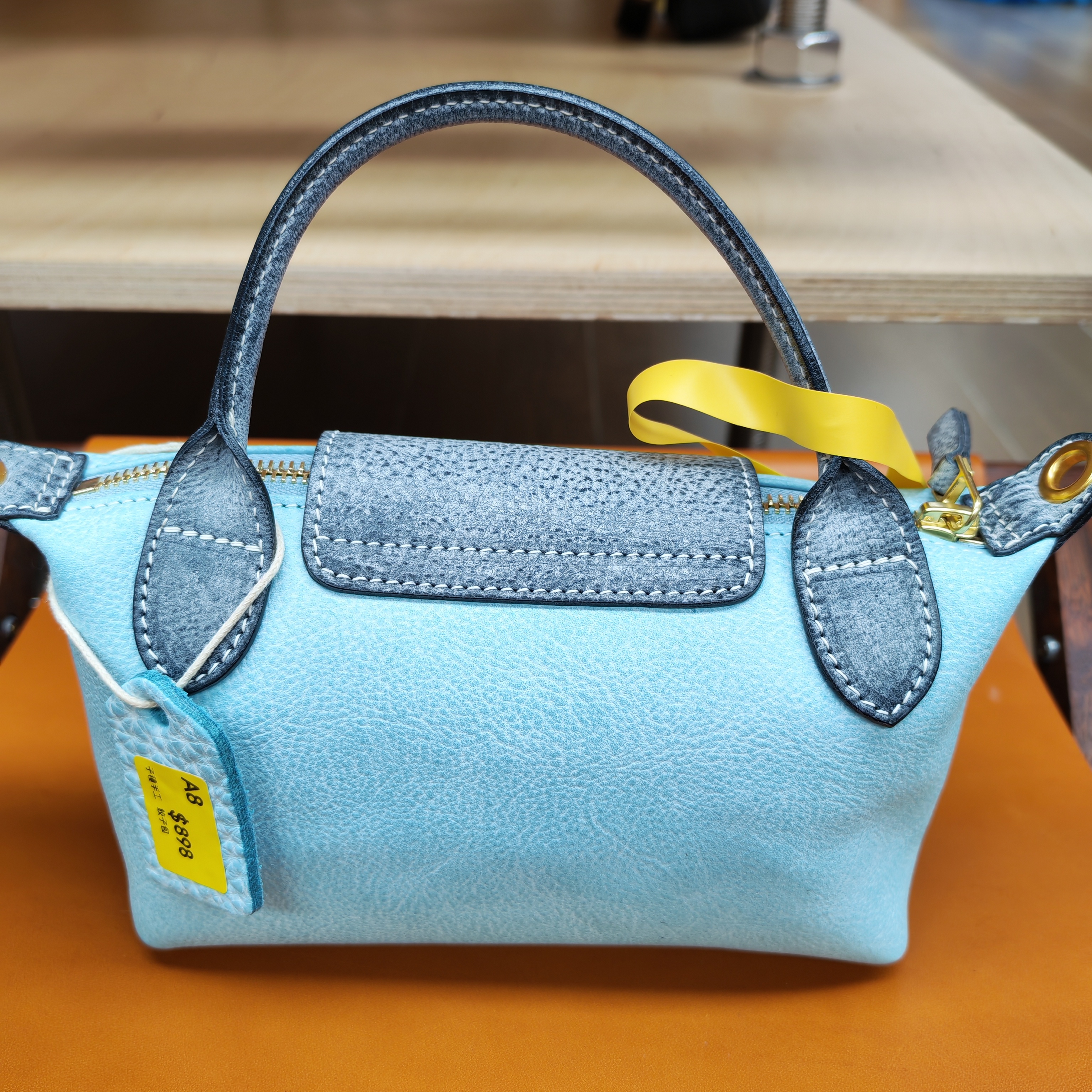 0417g08-GZday4-皮革-子種手工 餃子包(A8)