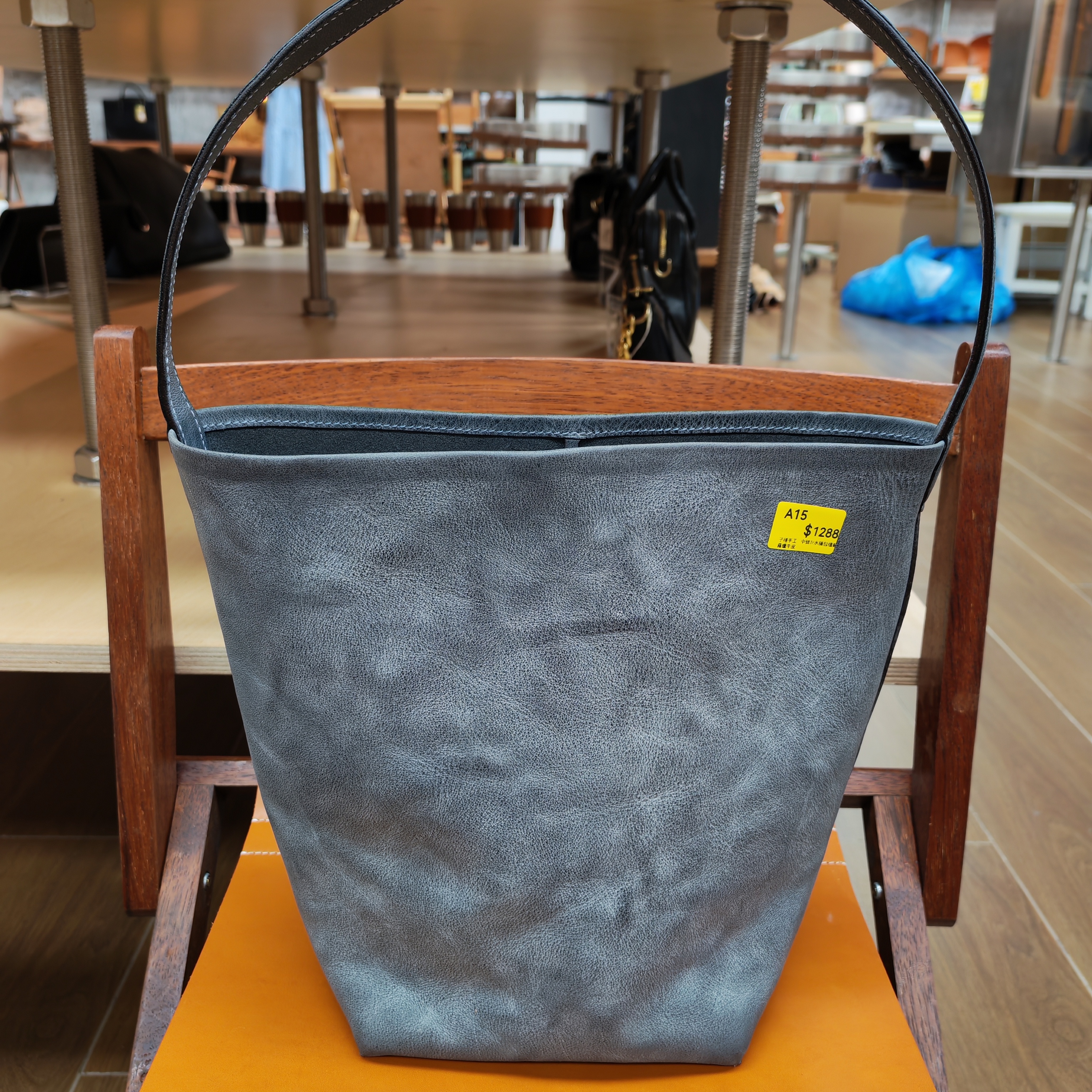 0417g15-GZday4-皮革-子種手工 中號Tr水桶包植鞣霧蠟牛皮(A15)