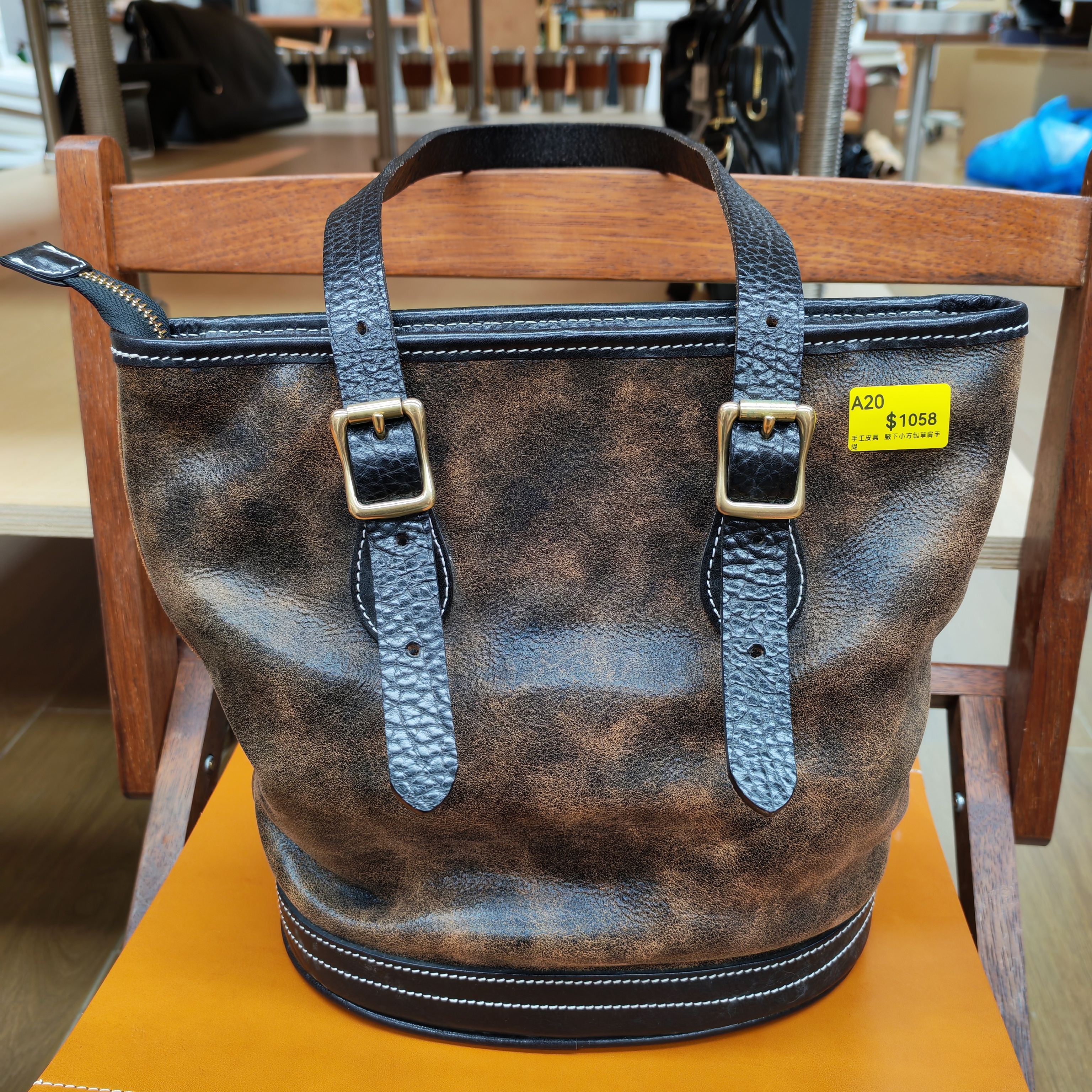 0417g20-GZday4-皮革-手工皮具 腋下小方包單肩手提(A20)