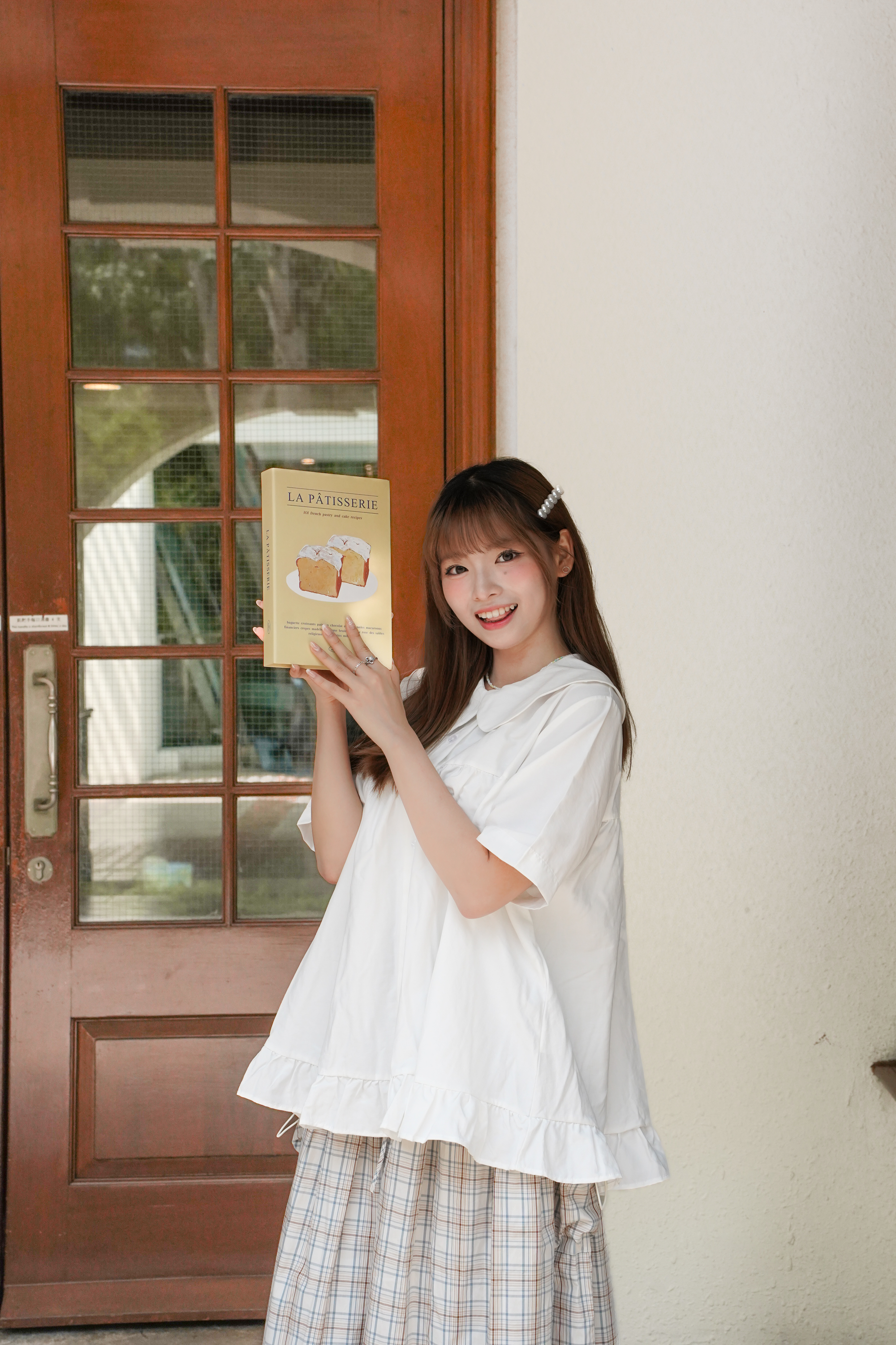 蝴蝶娃娃領Ruffle Top · 2色入