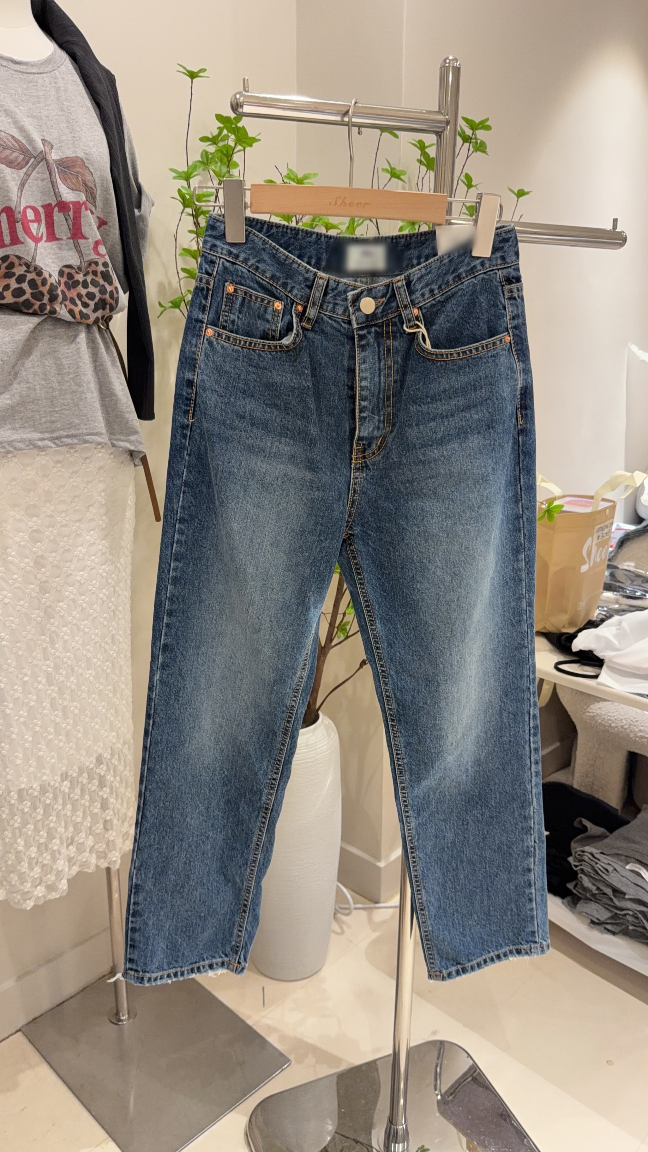 深色直腳Jeans