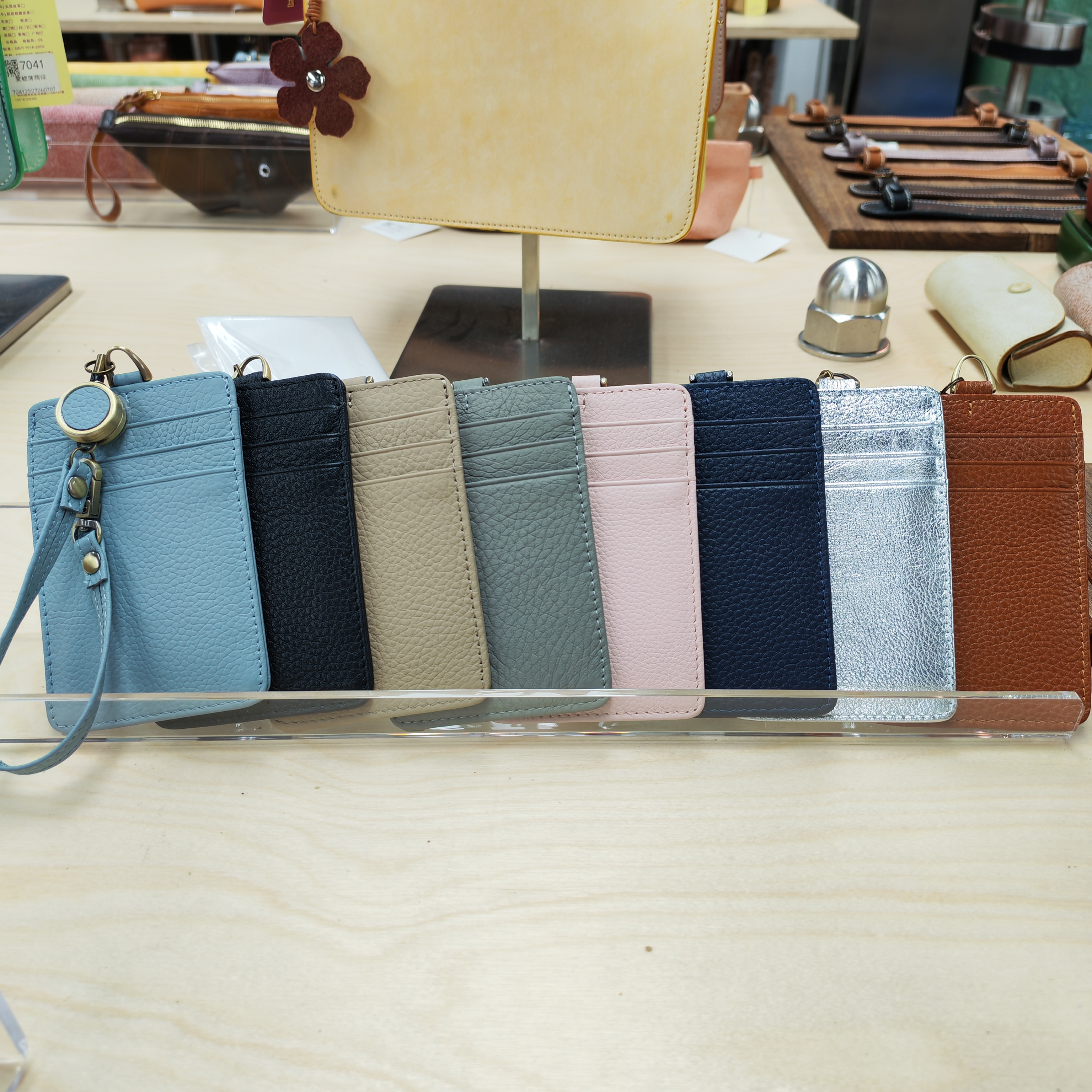 0417g59-GZday9-皮革-時尚真皮吊牌單面證件胸牌手腕穿戴可抽拉腰牌卡包(A59)