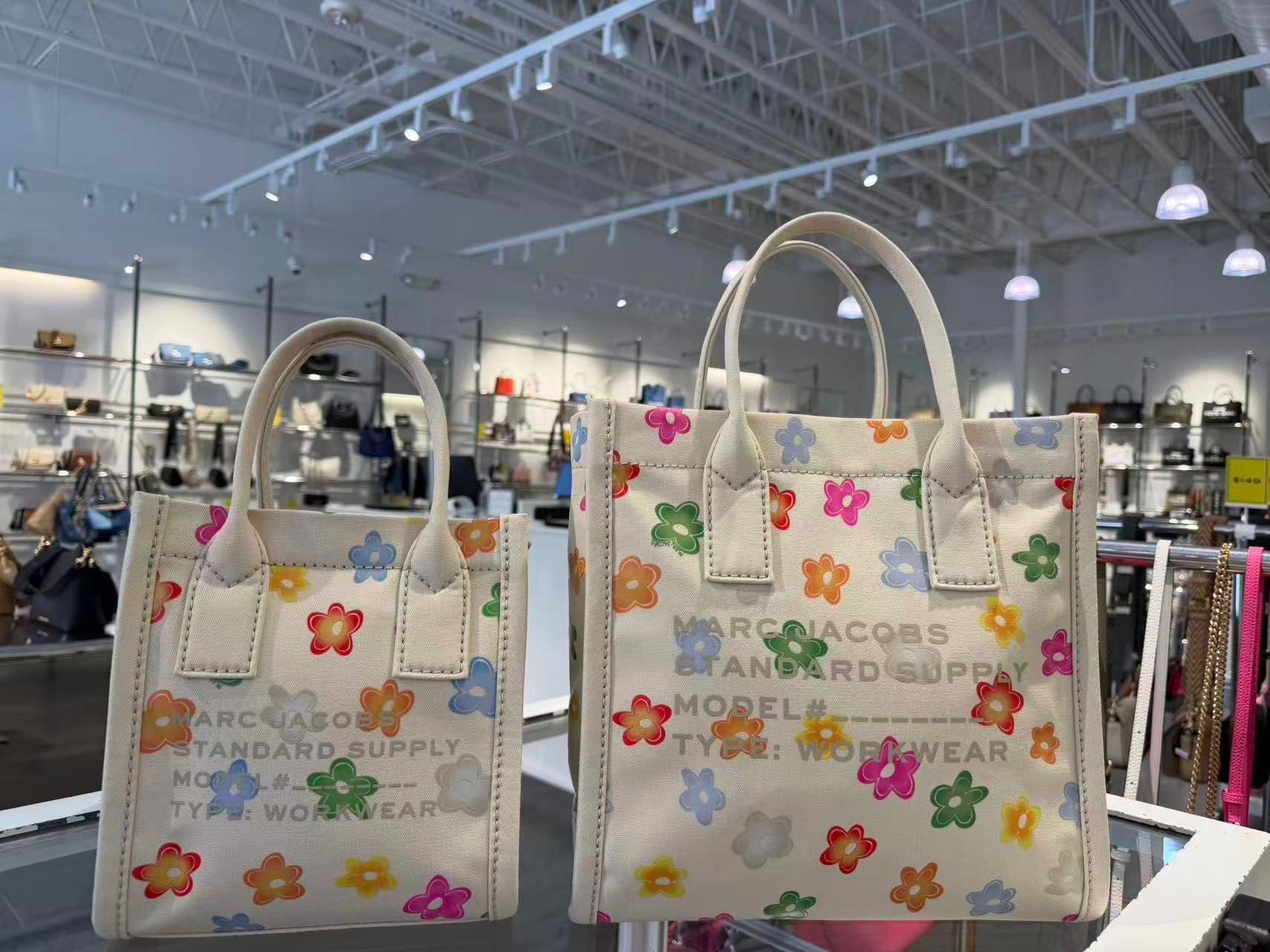 【預購】Marc Jacobs H041784 花花托特包包系列