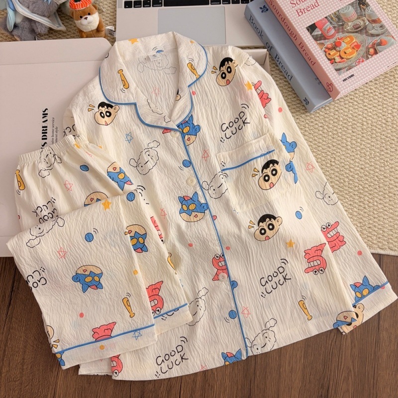 【蠟筆小新】滿版卡通圖騰撞色睡衣套裝（親子款）