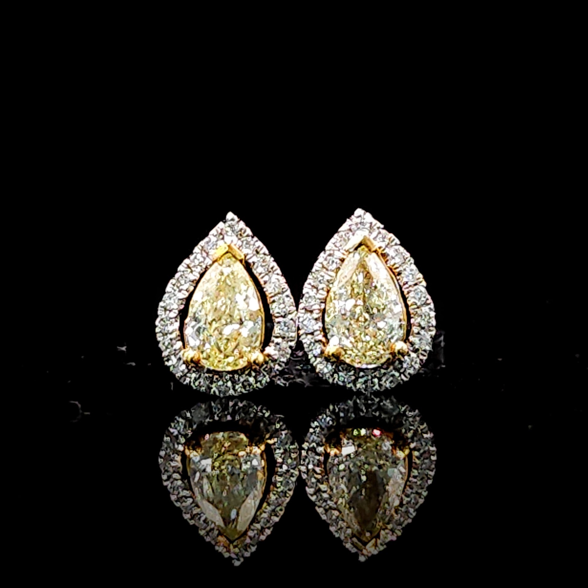 全新18K金【主石48份梨形彩黃鑽】配小鑽共57份鑽石耳環
