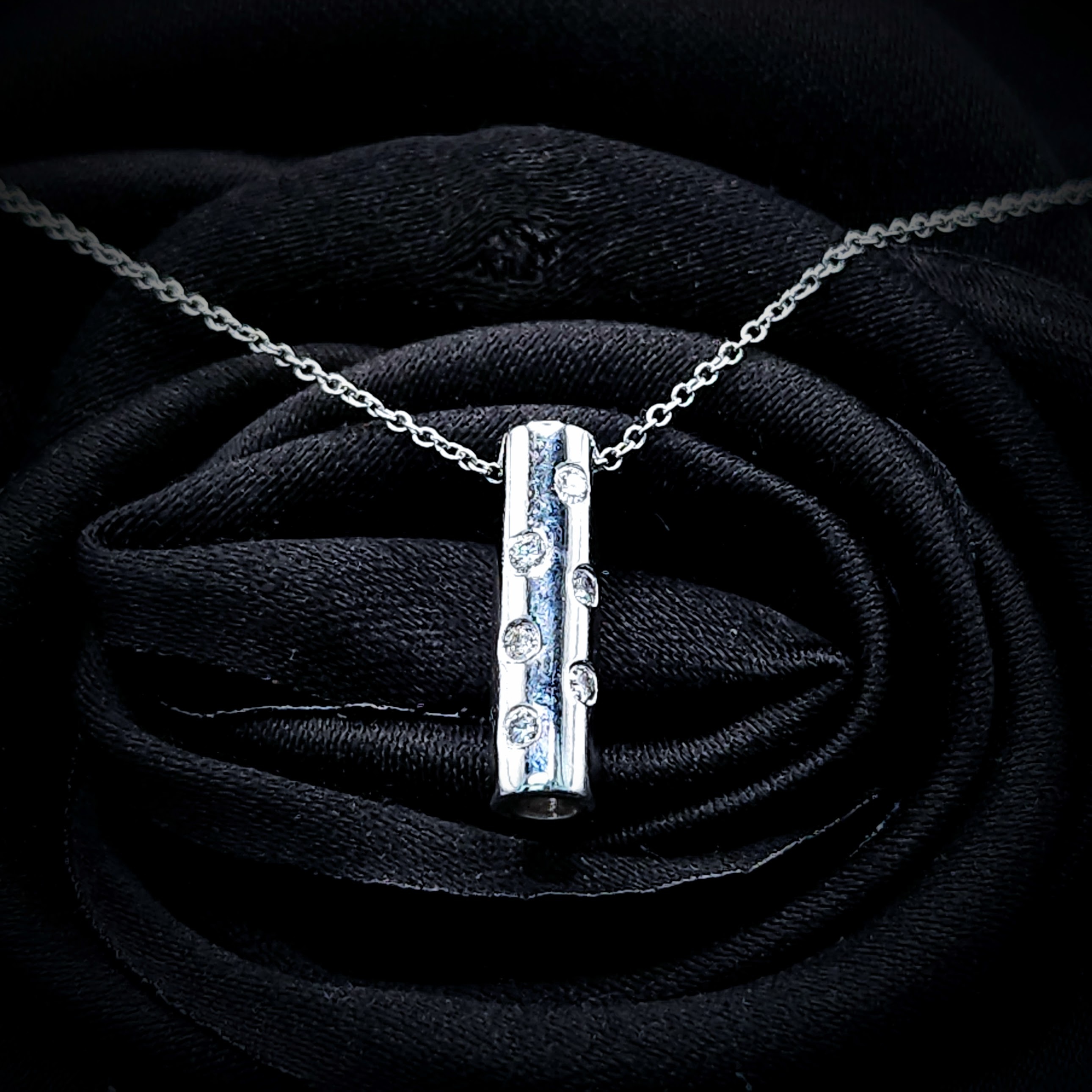 全新18K白金8份鑽石吊咀