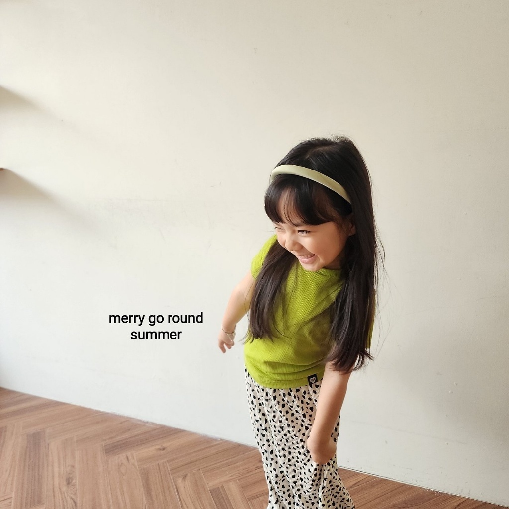 正韓夏Merry-go-round 三色愛心小標素色上衣