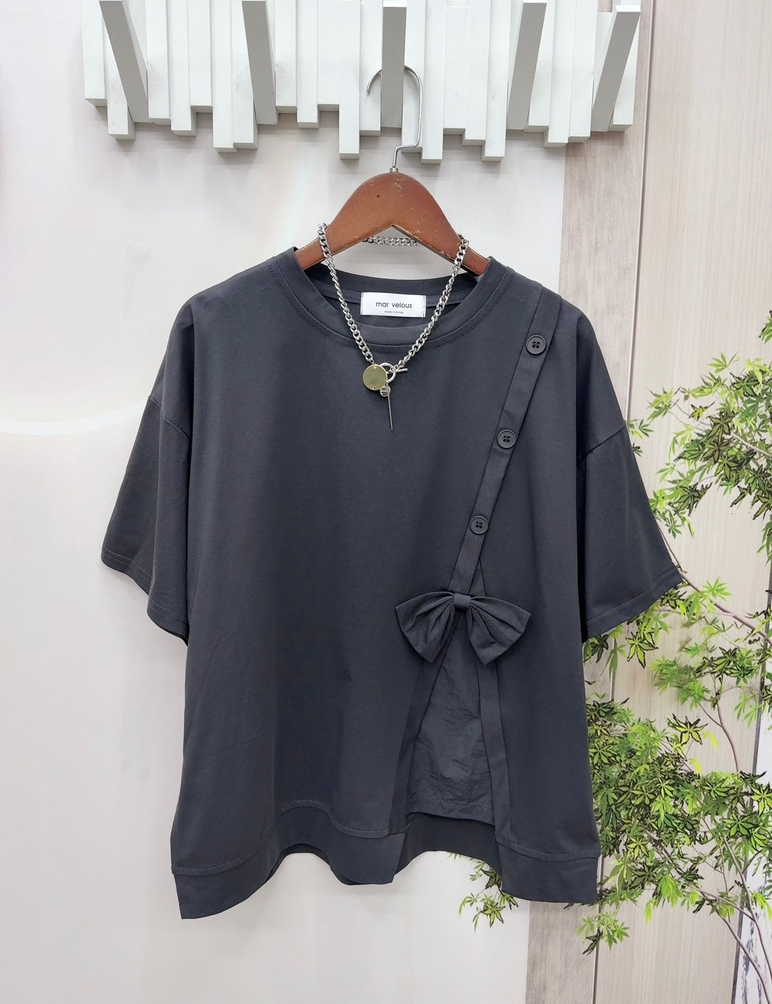 韓國高質淨色拼立體蝴蝶top ～159C