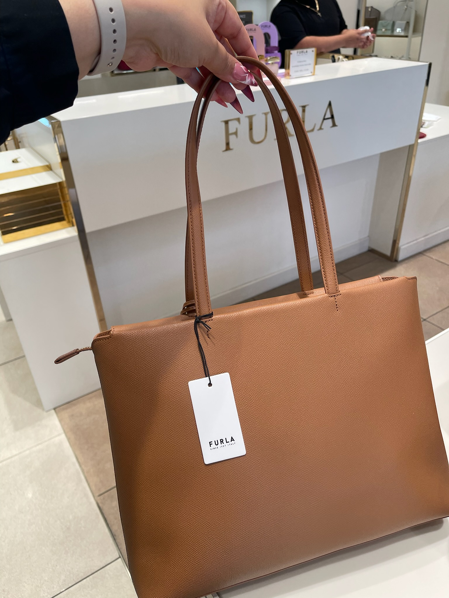 【預購】 H041850  Furla  防刮牛皮大款托特包