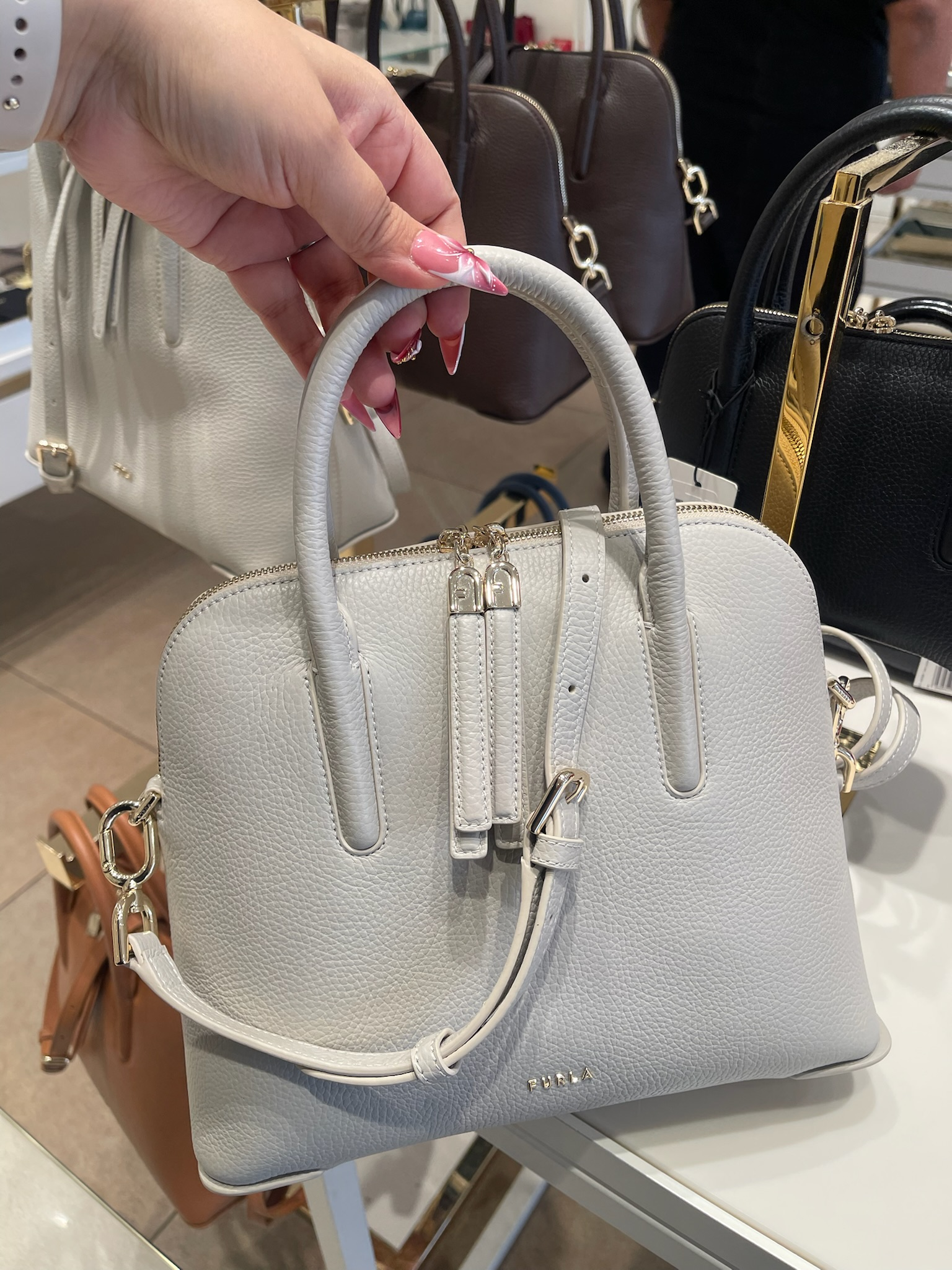 【預購】 H041852 Furla 荔枝紋皮革手提包