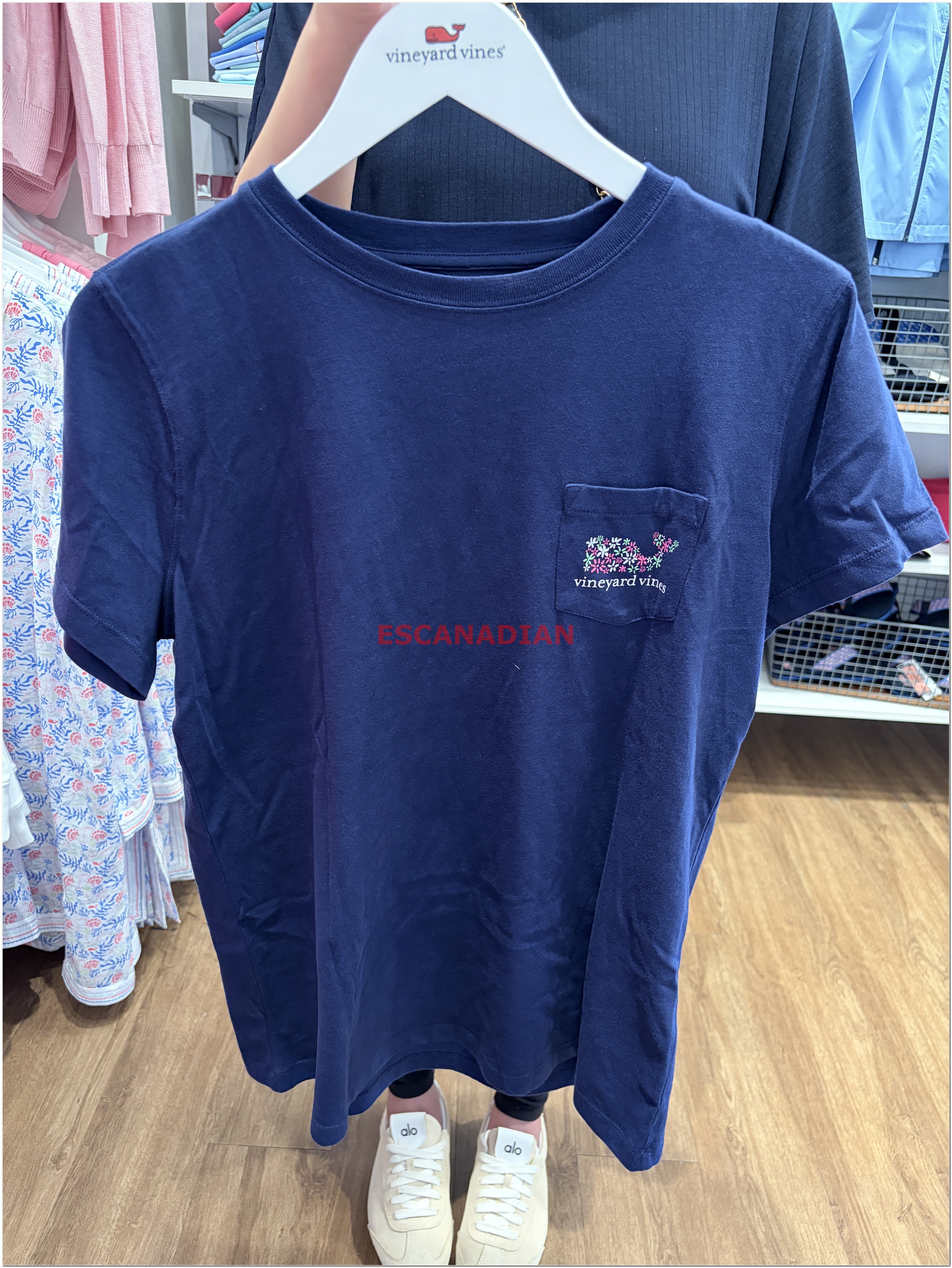 【限時】Vineyard Vines小鯨魚 女大人 花紋正反圖 短TEE