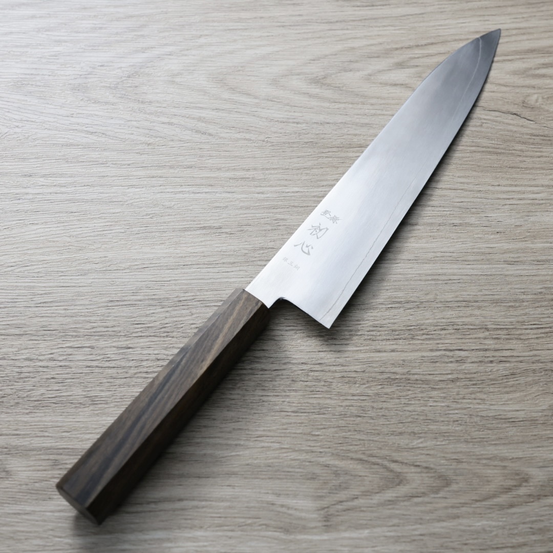 初心 銀霜 牛刀 210mm 銀三鋼