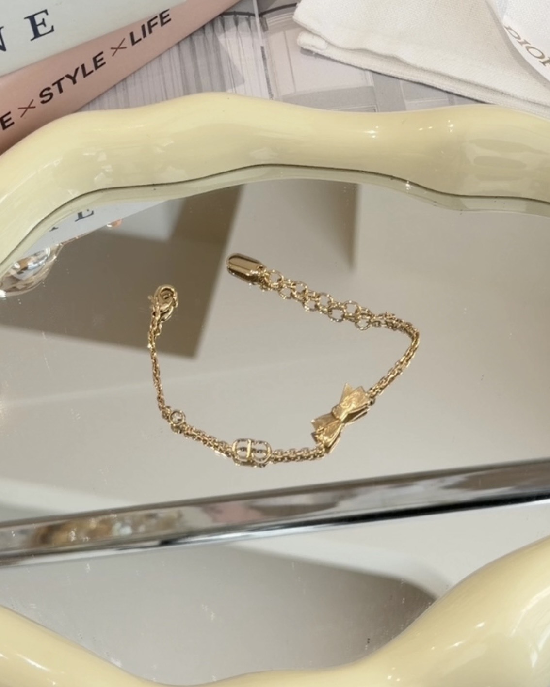 DIOR｜新款 BOW 蝴蝶結手鍊