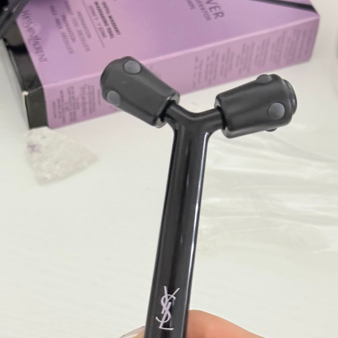 YSL - Outil Massant Massaging Tool Y形緊致滾輪