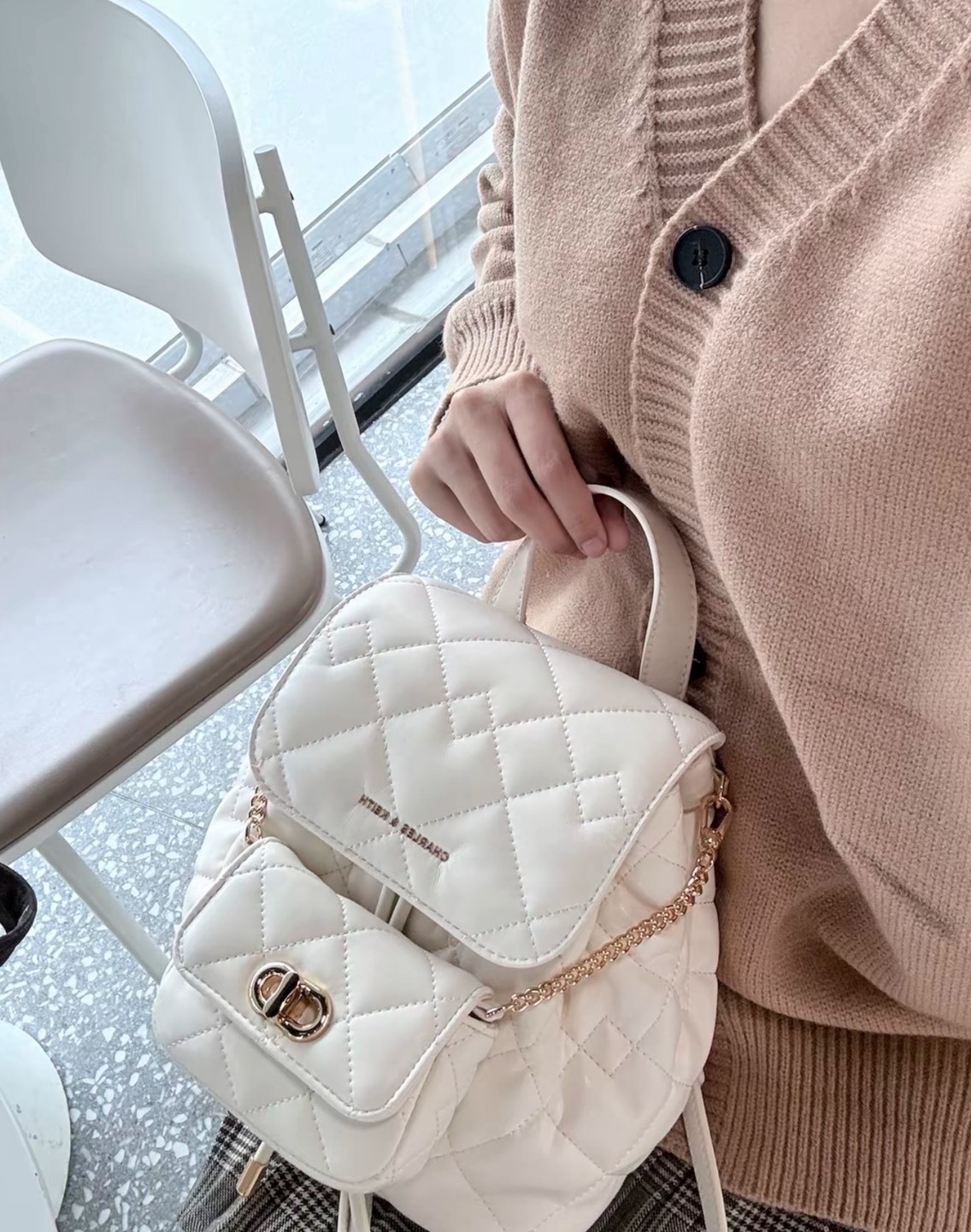 CHARLES＆KEITH  多巴胺菱格包