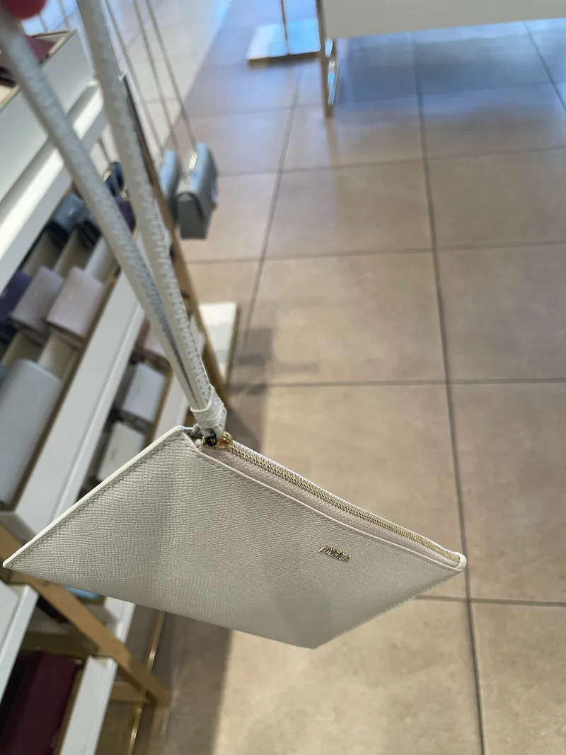 【預購】 H041858 Furla 拉鍊手拿包