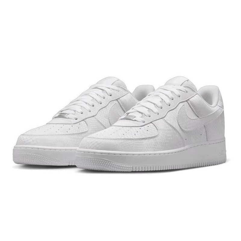 <連線代購商品> 男鞋 KOBE BRYANT X NIKE AIR FORCE 1 LOW 全白 曼巴 科比 蛇紋 氣墊 休閒鞋【IB0018-100】