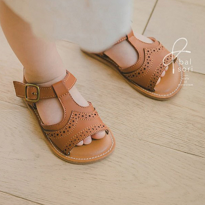 正韓夏Babyzzam(Balsori) 森系雕花涼鞋