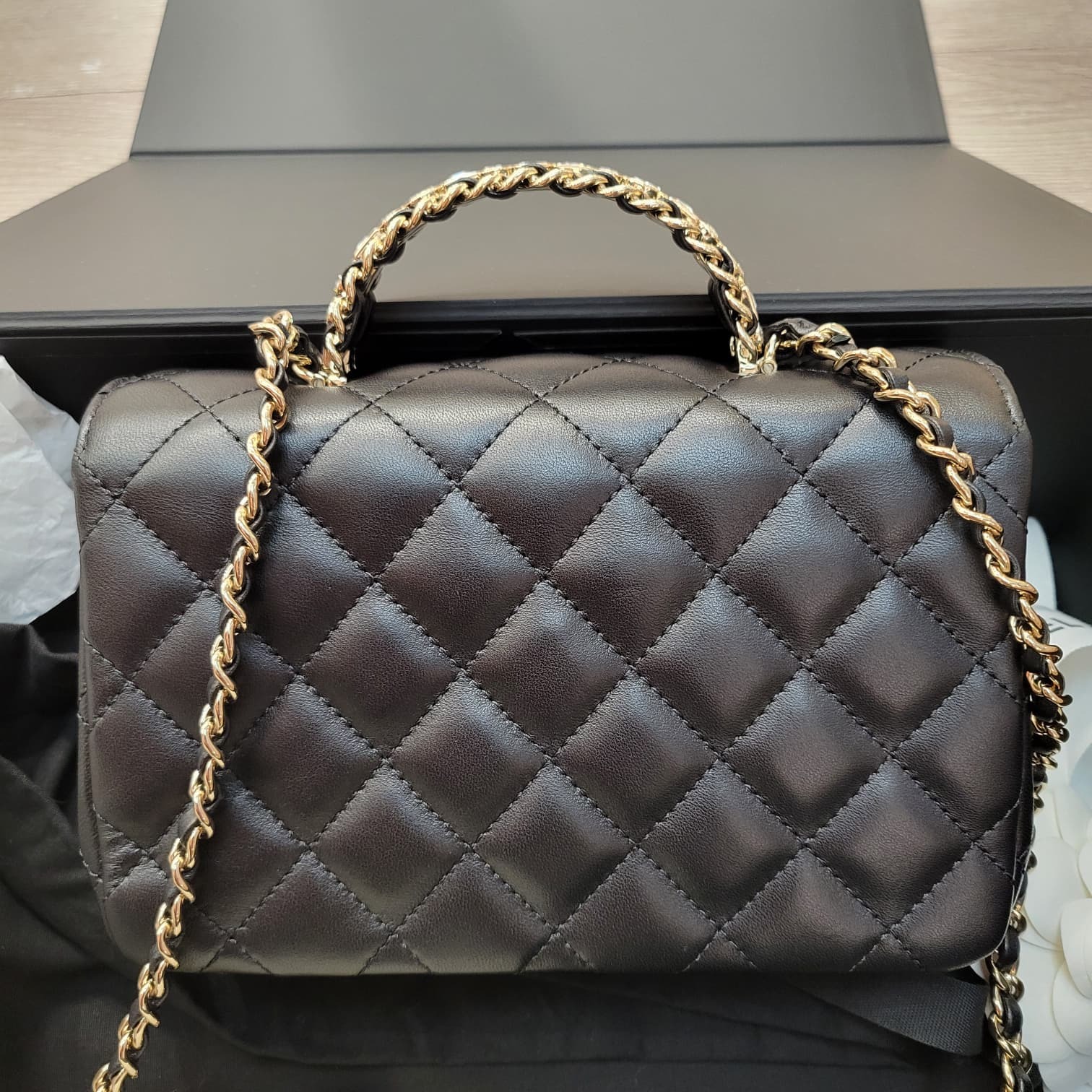 CHANEL AS4140 BLACK 18CM GOLD HANDLE