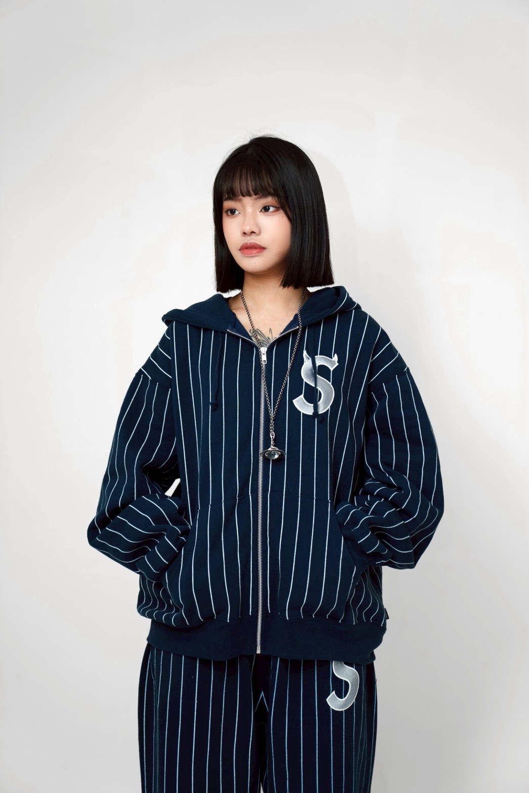 【Focus Store】現貨秒發 Supreme SS26 Week5 Devil S Logo Zip Up Hooded Sweatshirt "Navy" 拉鍊連帽外套 深藍條紋