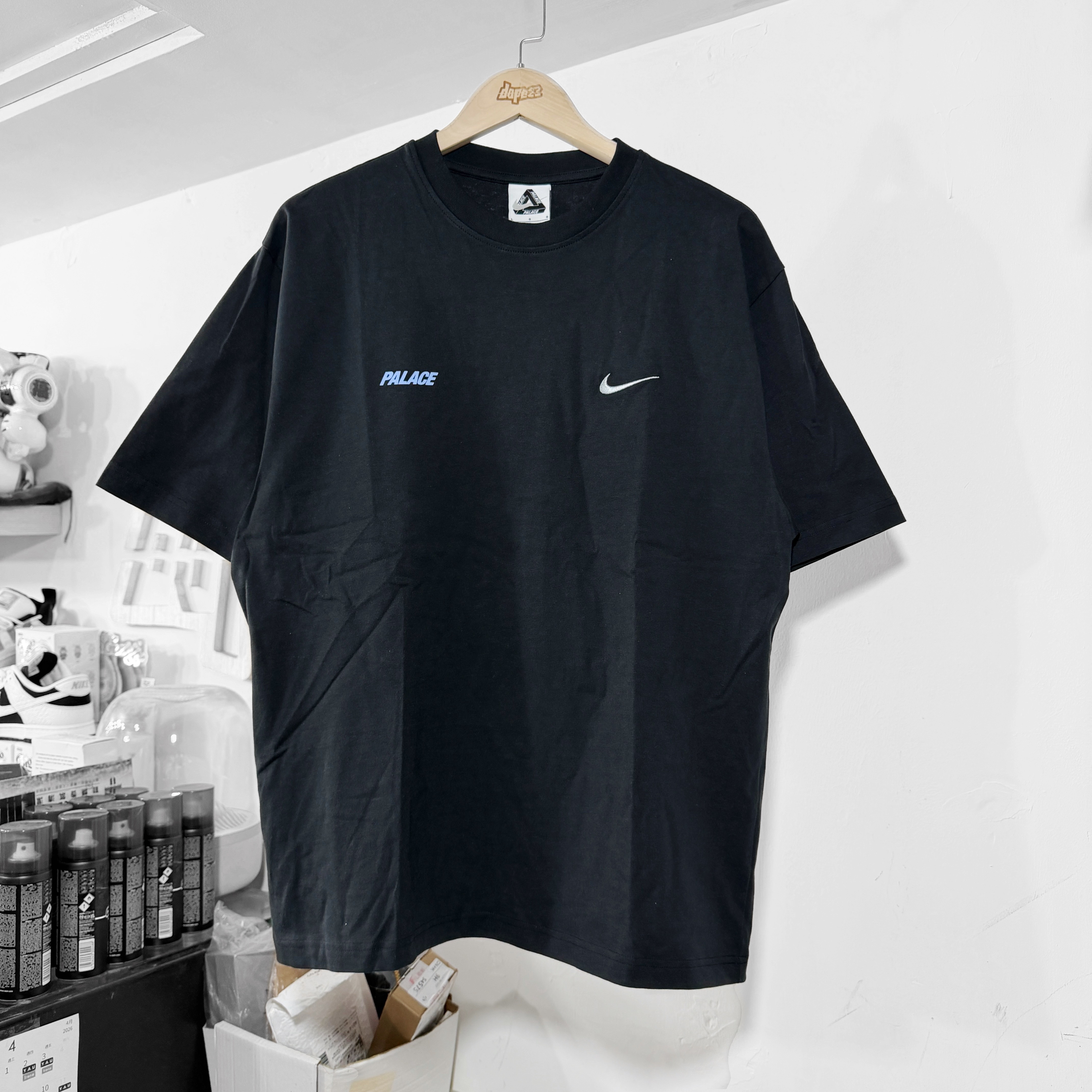 PALACE NIKE FONT SWOOSH T-SHIRT BLACK