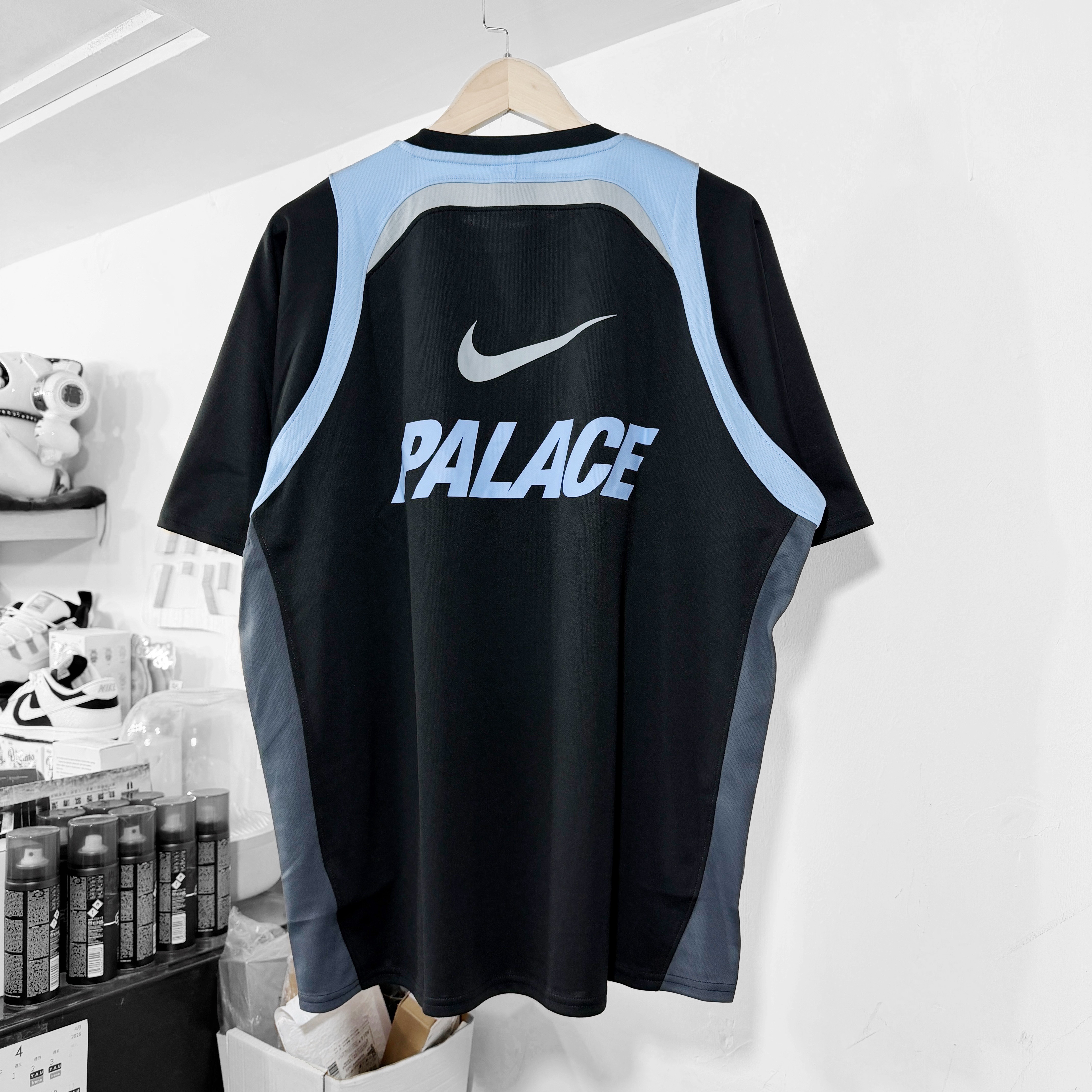 PALACE NIKE JERSEY BLACK