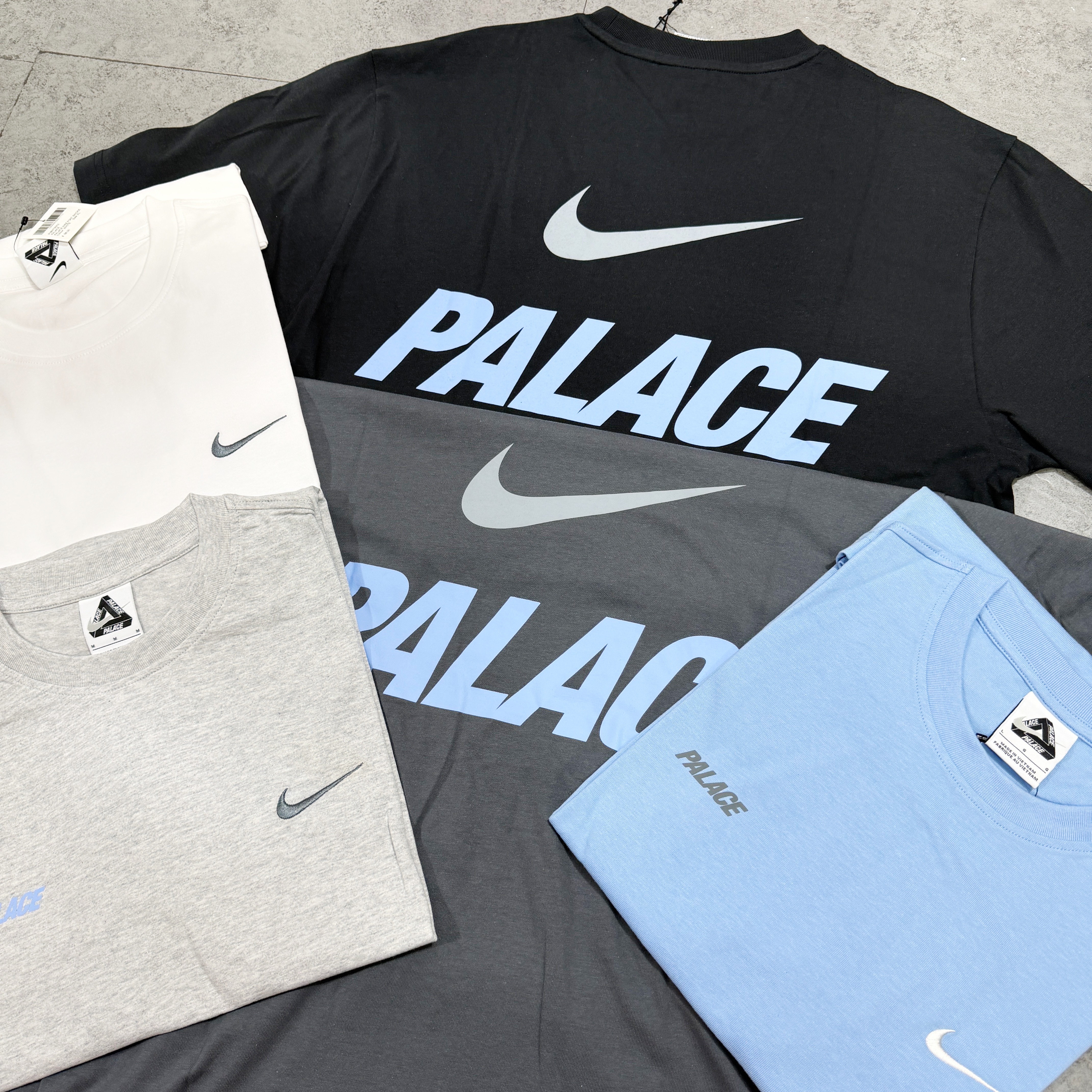 PALACE NIKE FONT SWOOSH T-SHIRT BLACK