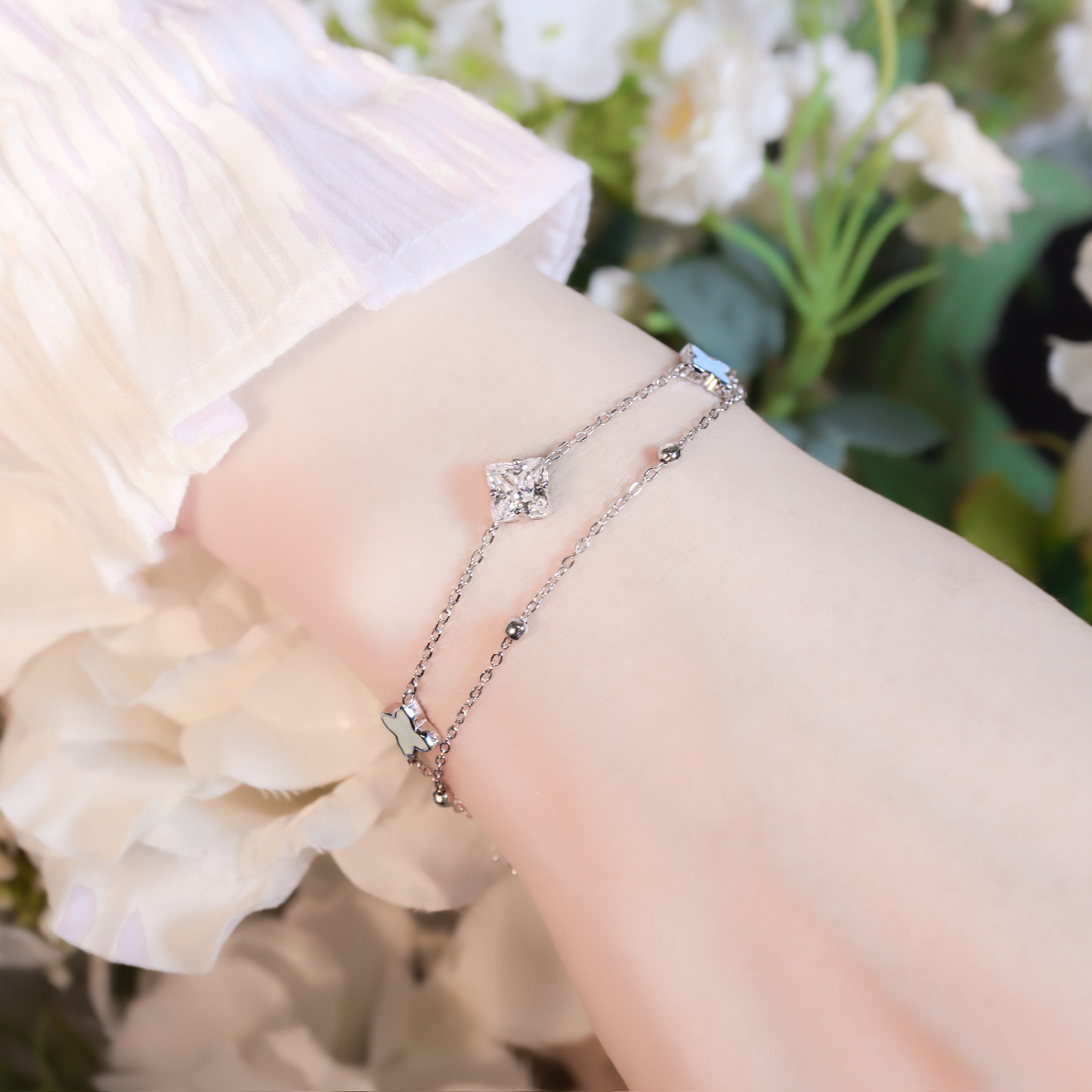 | 925純銀・白金 | 漫藍幸福繚繞雙層手鏈 | BR1542 |