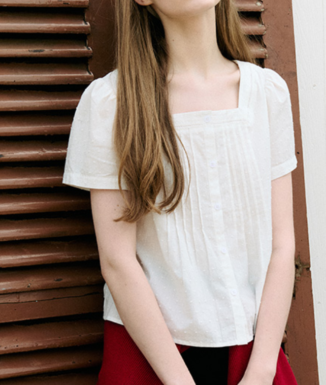 YI020 ROLAROLASQUARE NECK LACE BLOUSE FREE SIZE