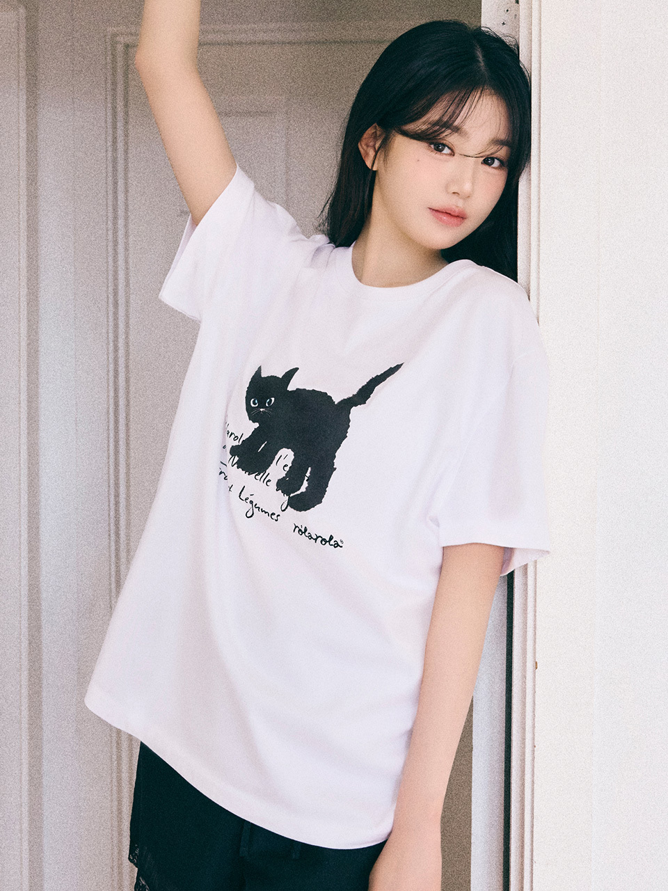 YI018 ROLAROLAROLA CAT FRIENDS LOOSE FIT T-SHIRT 白色 FREE SIZE