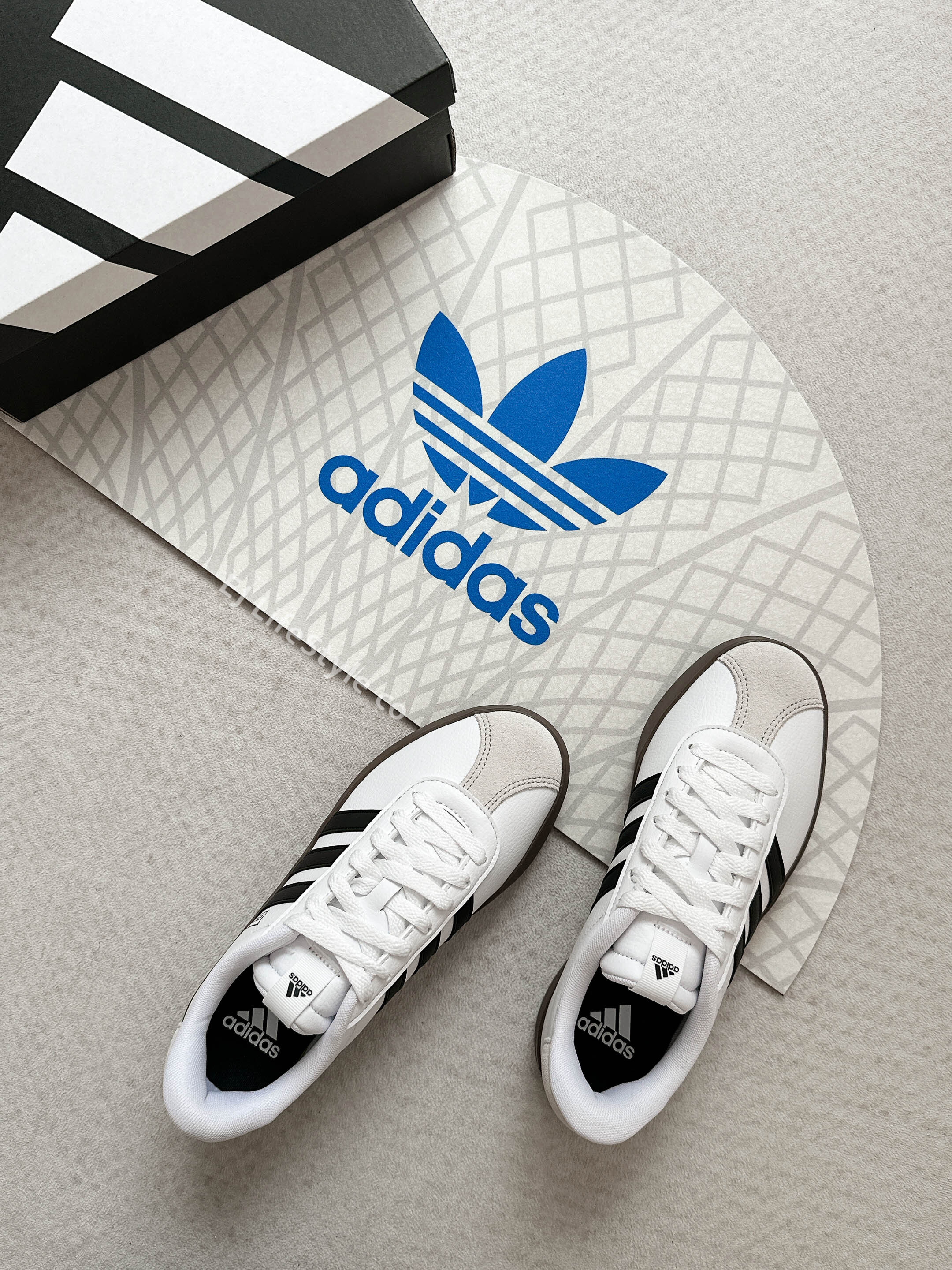 ADIDAS ORIGINAL 地毯 地墊 半圓形地毯 三葉草 / 現貨