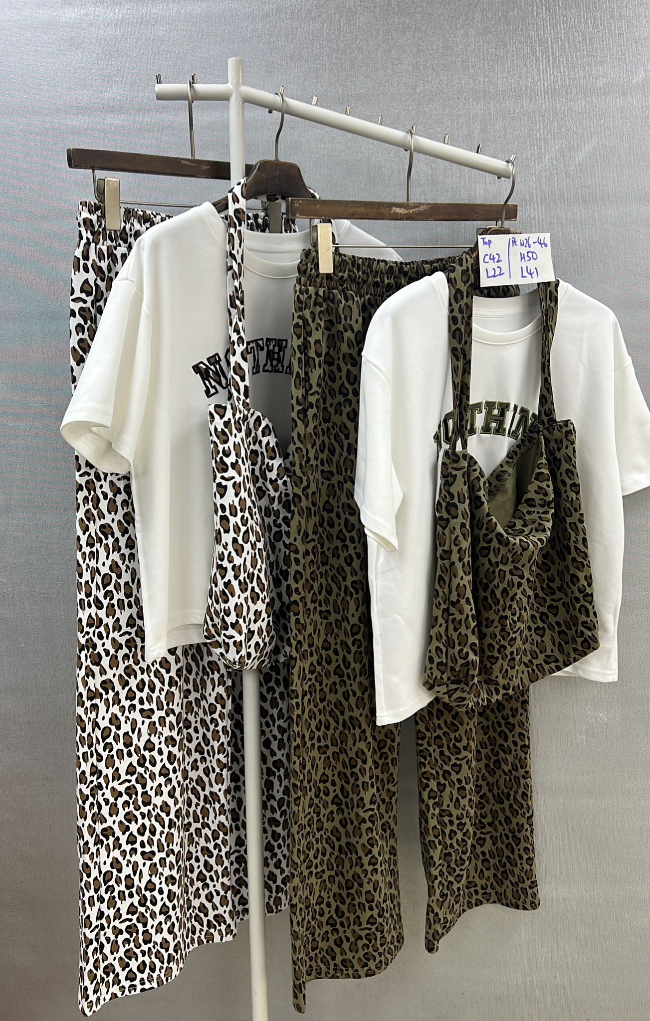 CF9804 字母Tee配豹紋衭套裝 胸42  長22