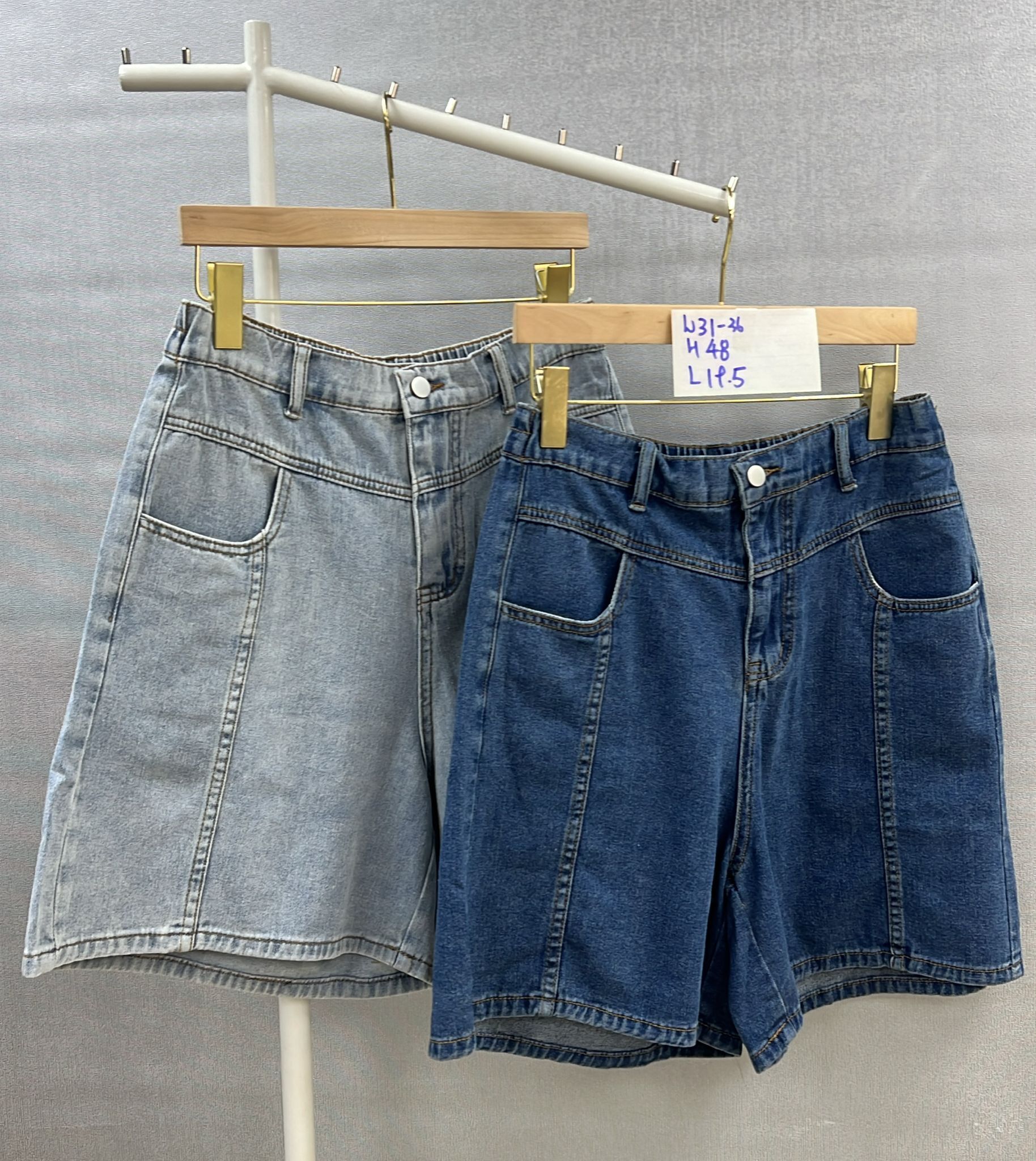 CF9811 牛仔短衭 腰31-36 H48 L19