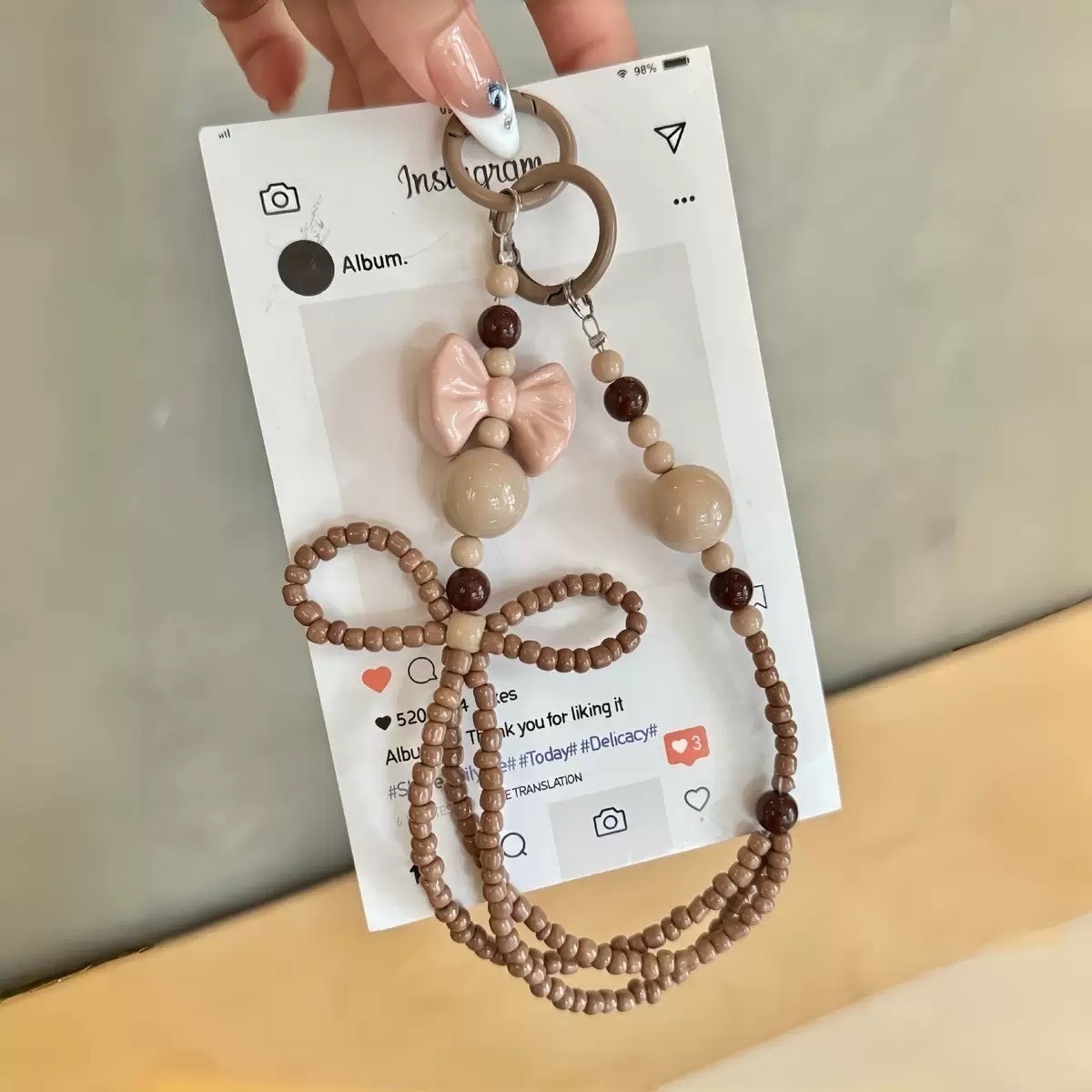 Z183-奶茶蝴蝶結串珠手機掛鍊