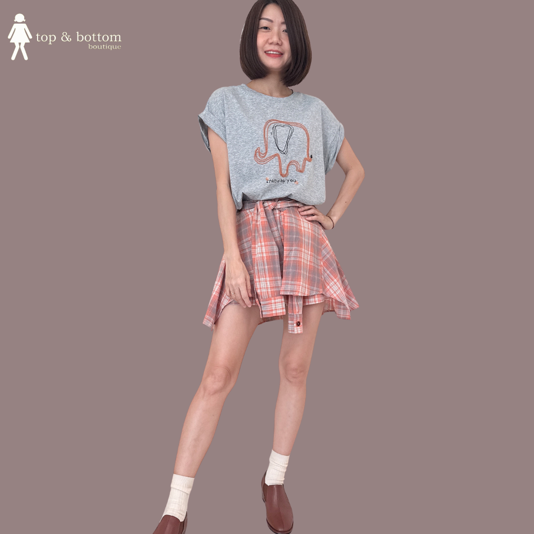 EMBROIDERED TEE & CHECKED SHORTS SET SUIT