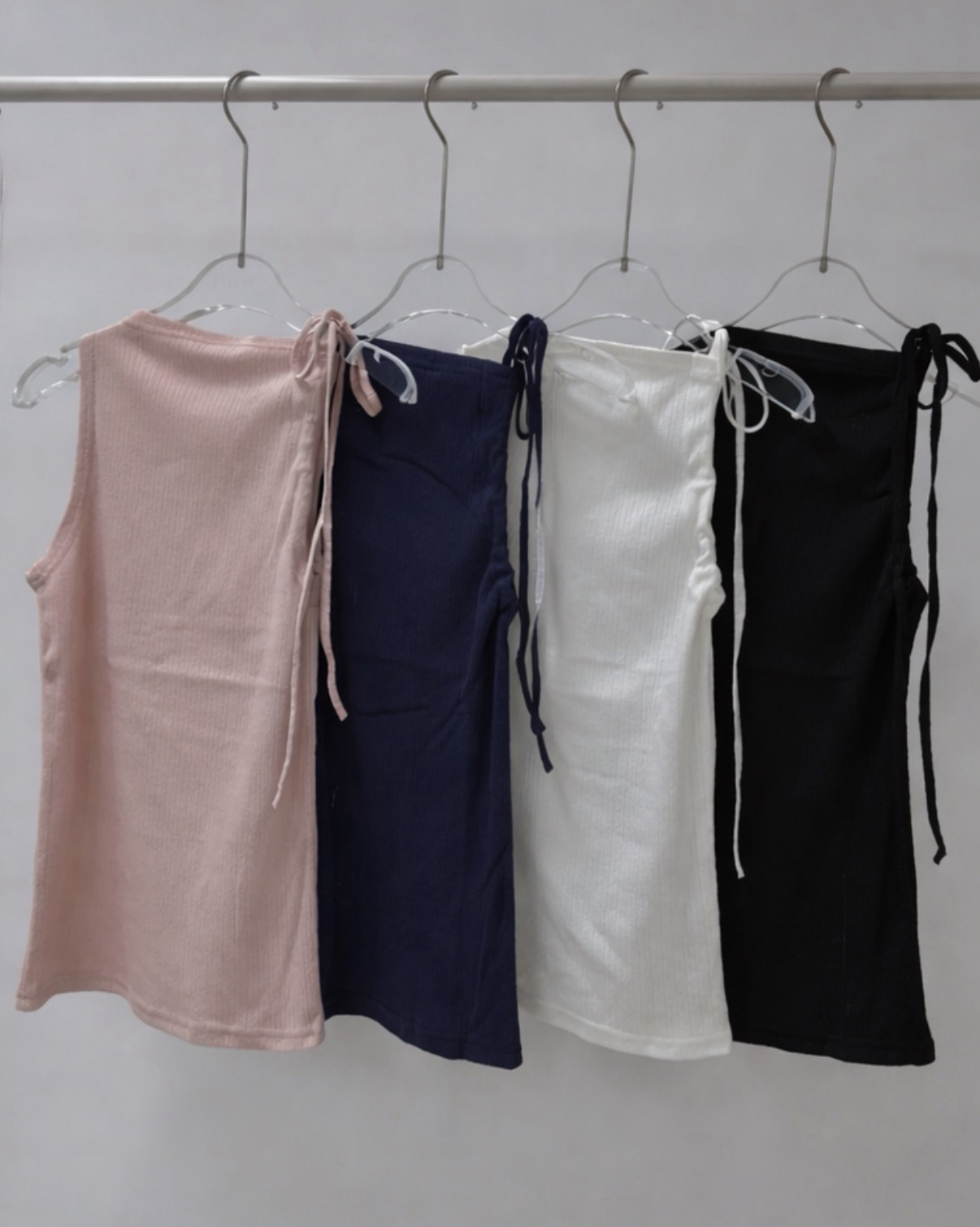 KR SOFTLY ONE OFF SLEEVELESS (4 COLORS)