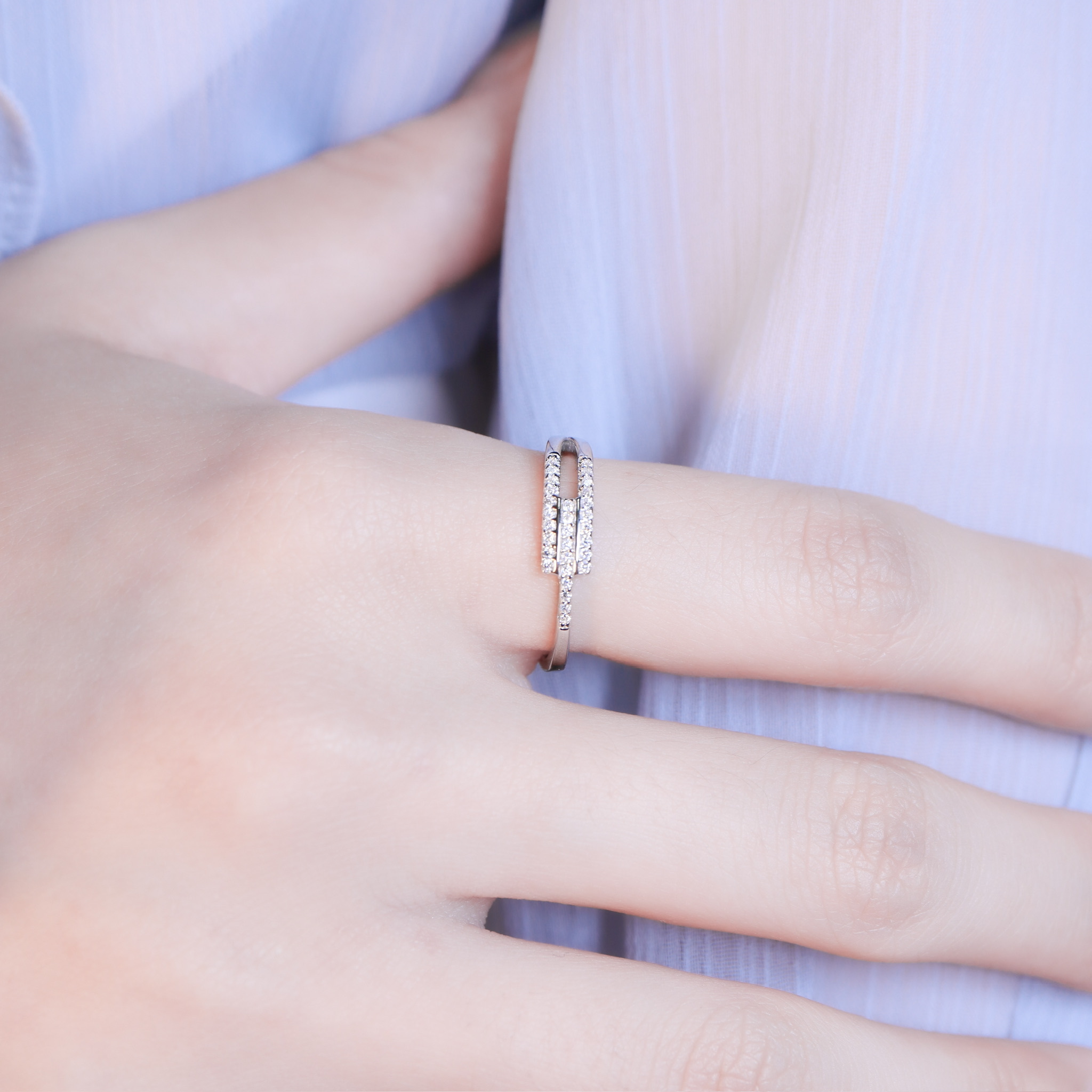 | 925純銀・厚鍍白金・莫桑石 | 鑽光我懂你戒指  | RI1096 |