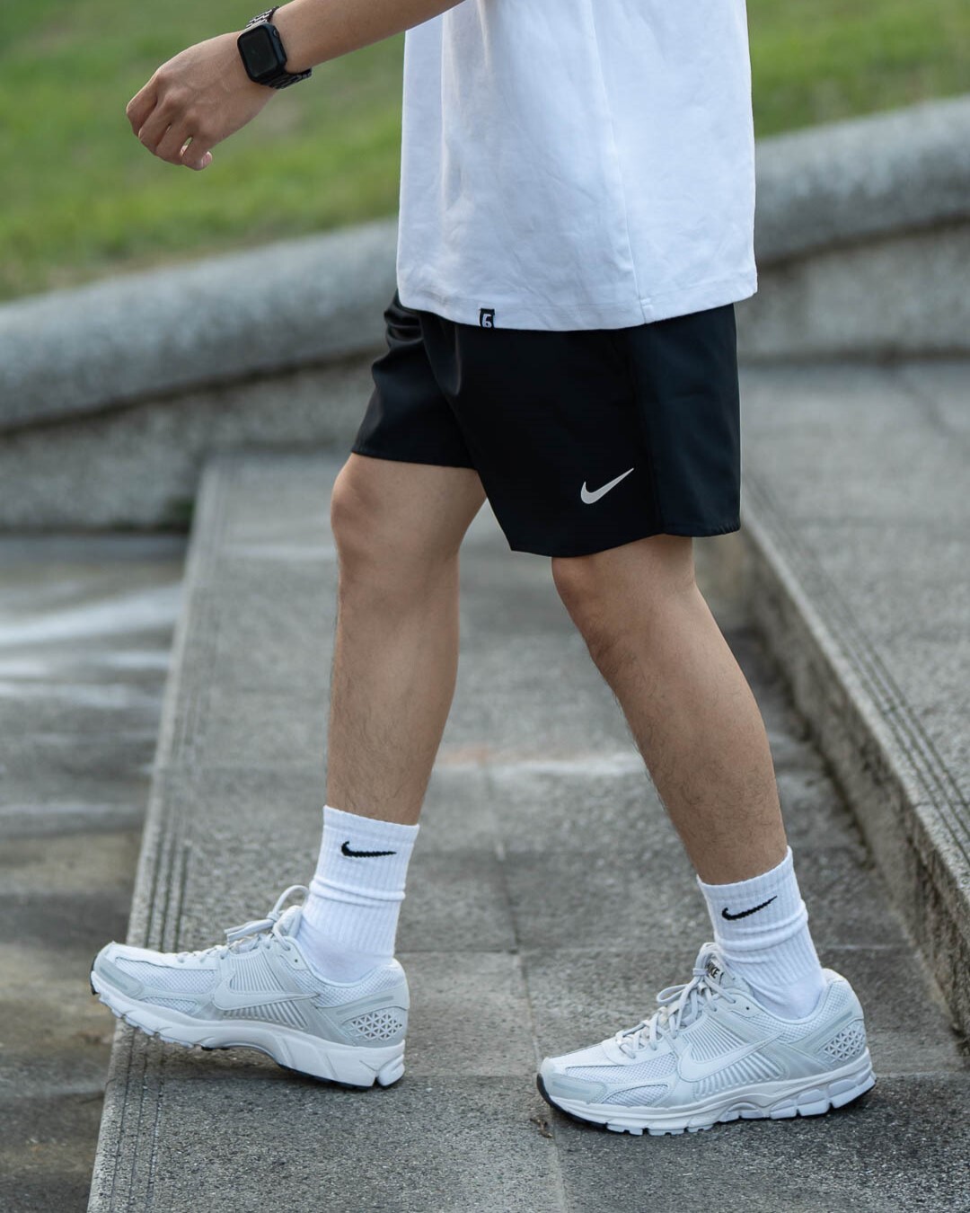 #現貨 Nike Dri-FIT 膝上褲 慢跑 抽繩短褲 DV9345-010 黑