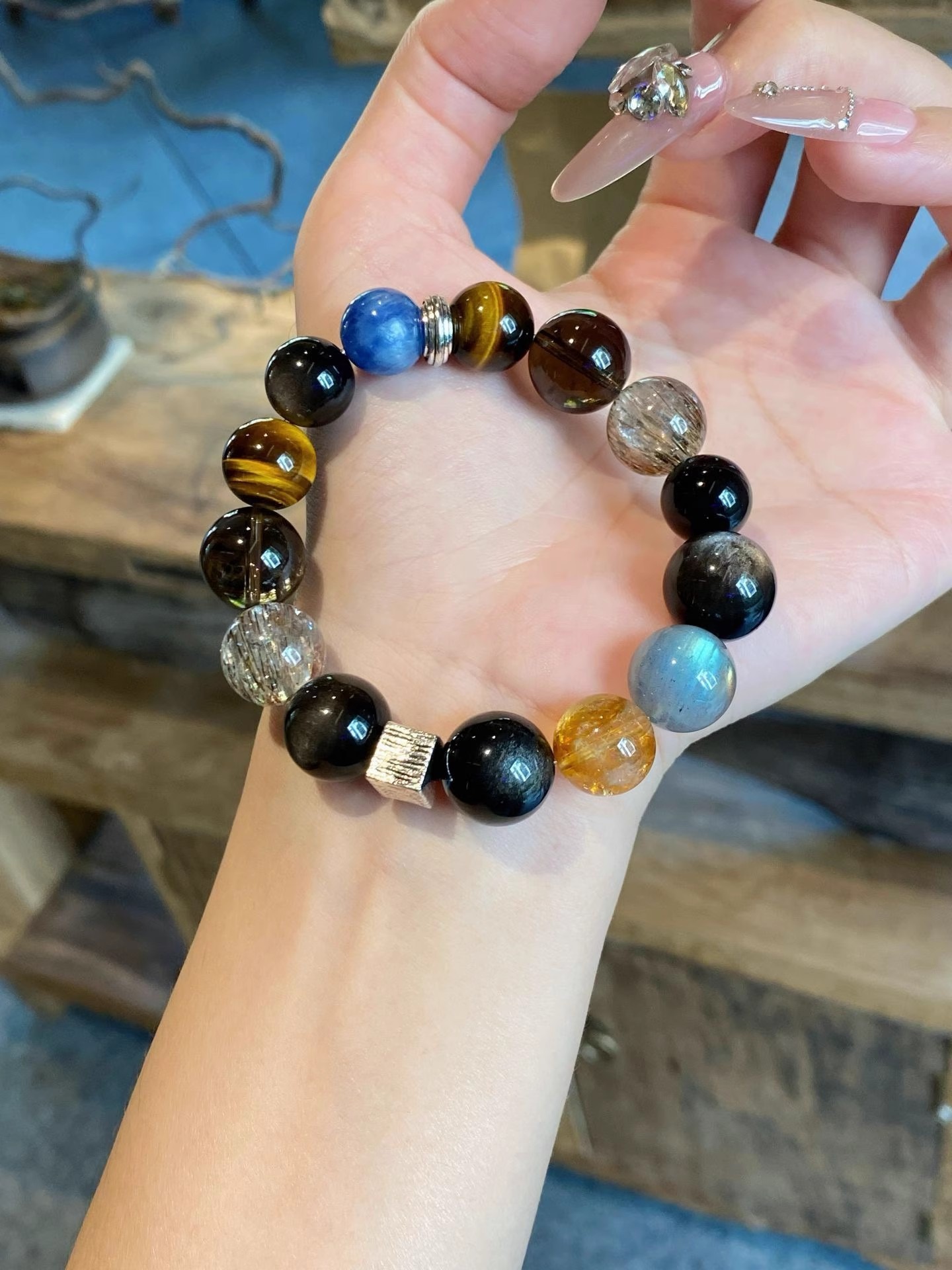 【黑金河】銀曜石x黑金超七x茶水晶x黃虎眼x黃塔晶x藍晶石x灰月光石