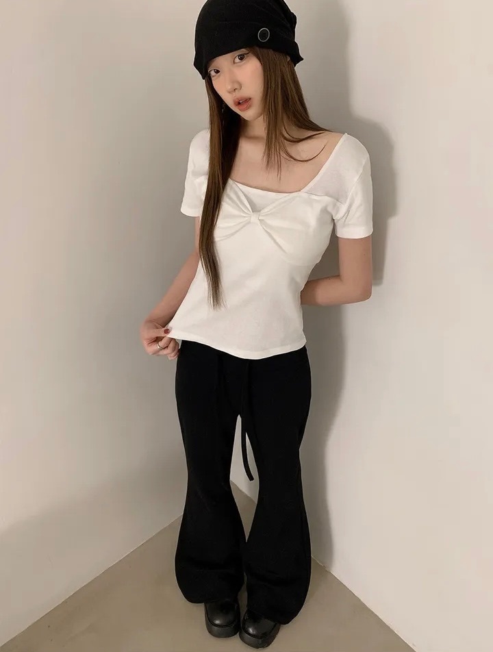 【延長3.5截單！首批優惠價預訂】韓國方領蝴蝶結短袖上衣（3色）