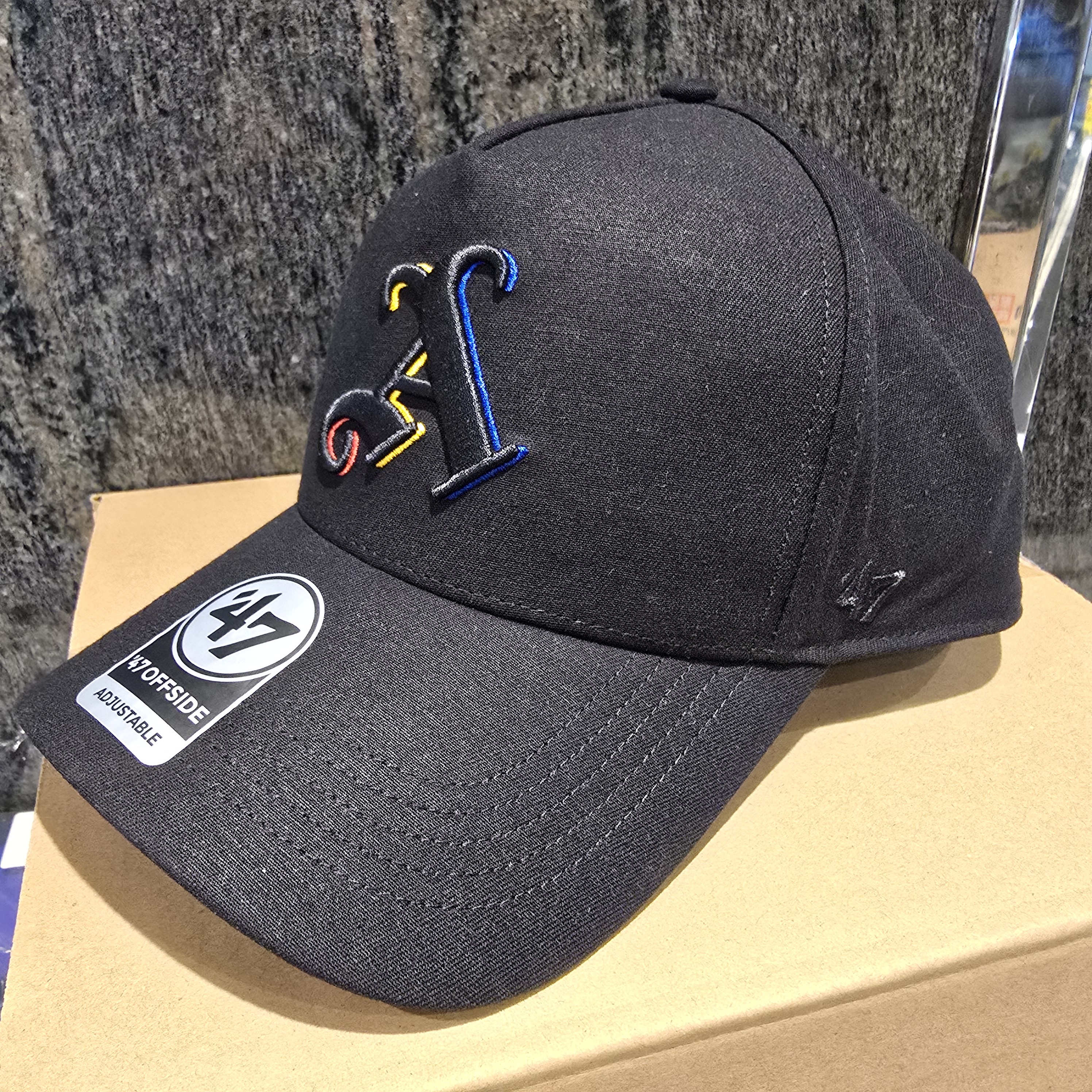 阿仙奴47系列黑色立體黑紅黃藍大A字棒球帽