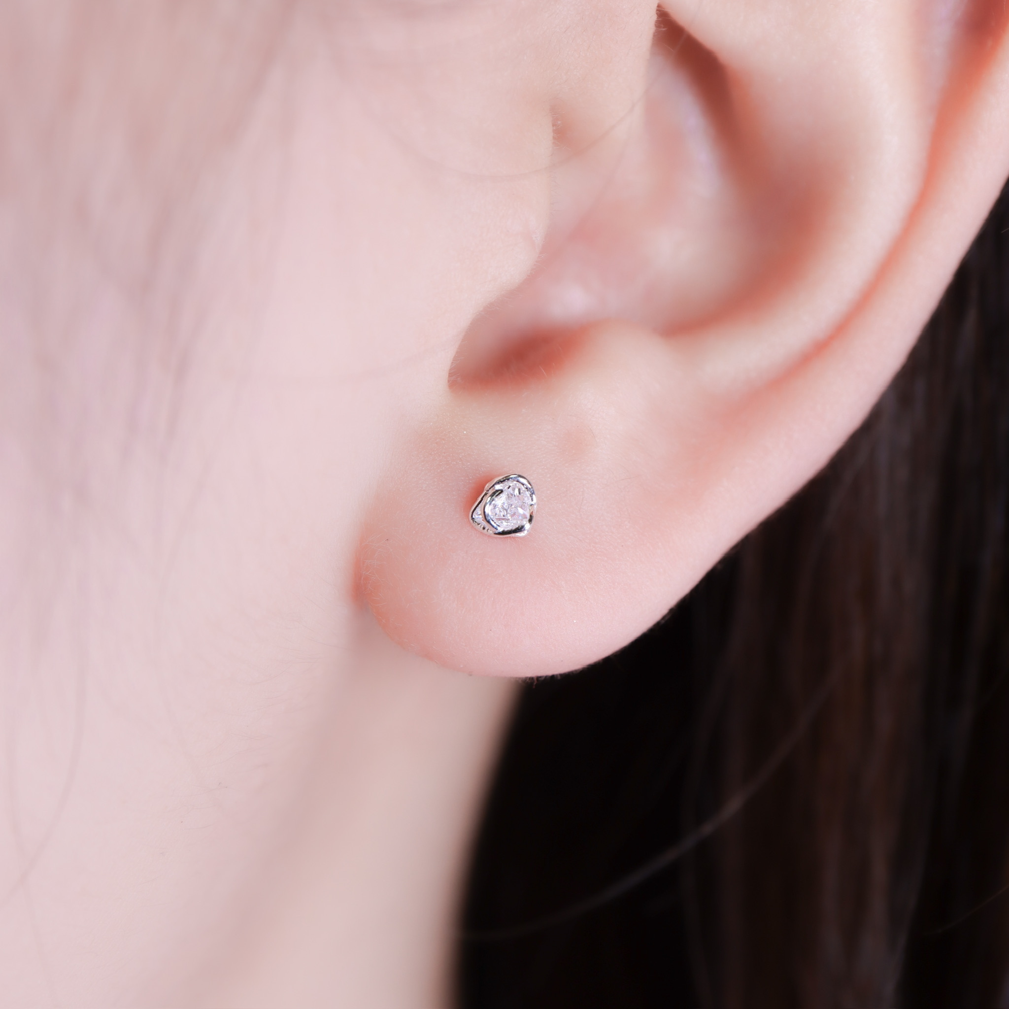 | 925純銀 | 小稜角耳環 | EA1136 |