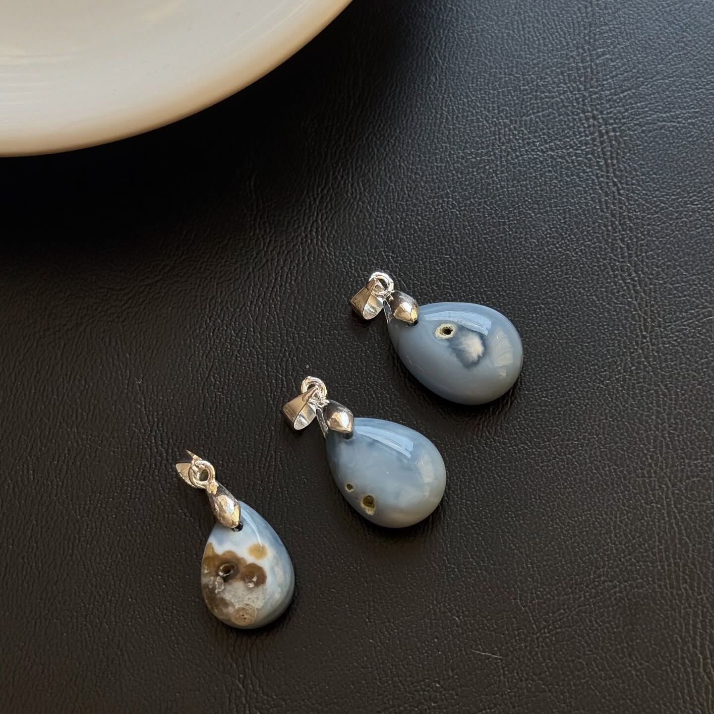 [原石] 非洲藍蛋白石 925銀項鏈吊墜