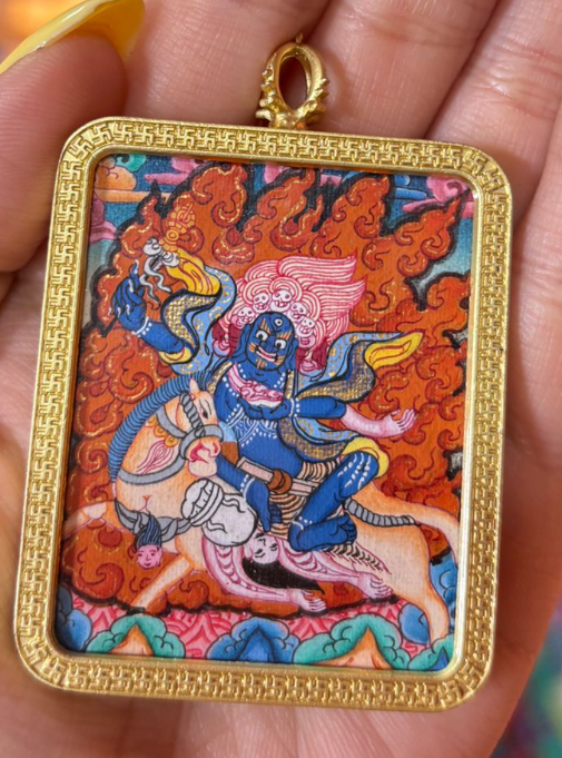 AB260418-K7-吉祥天母唐卡（包證書）（包1人掛經幡服務）(紮基寺廟點燈祈福) (需客人留姓名，出生年月日)(預計6月中到貨)(只限尖沙咀門市自取不包郵)