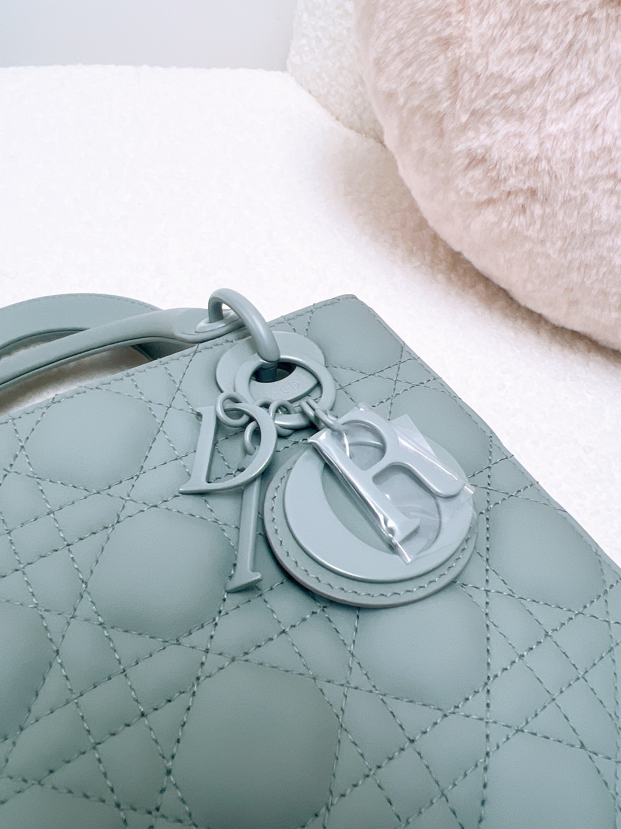 *Unused* Dior lady dior small (matte grey)